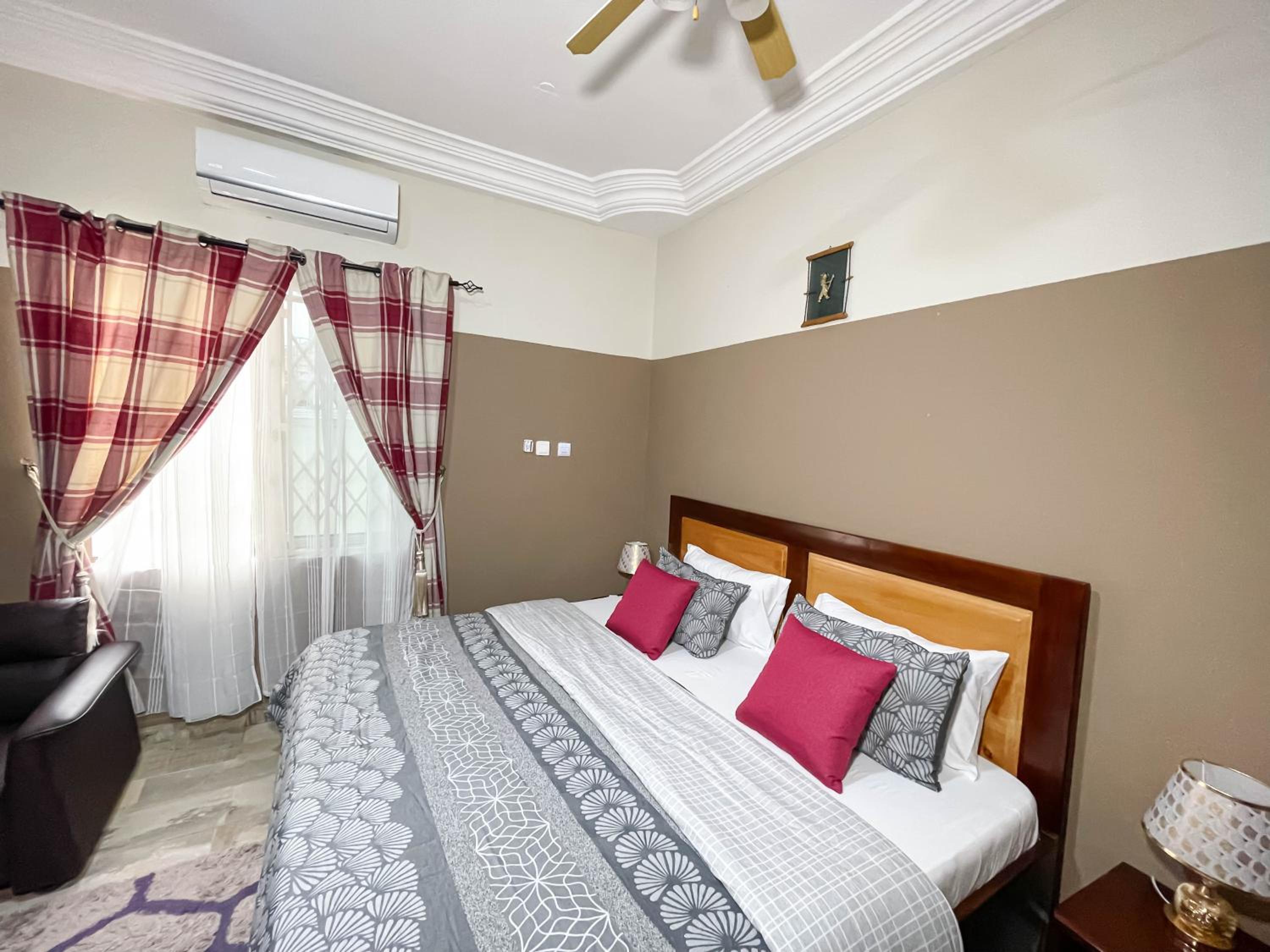 Queen Room
