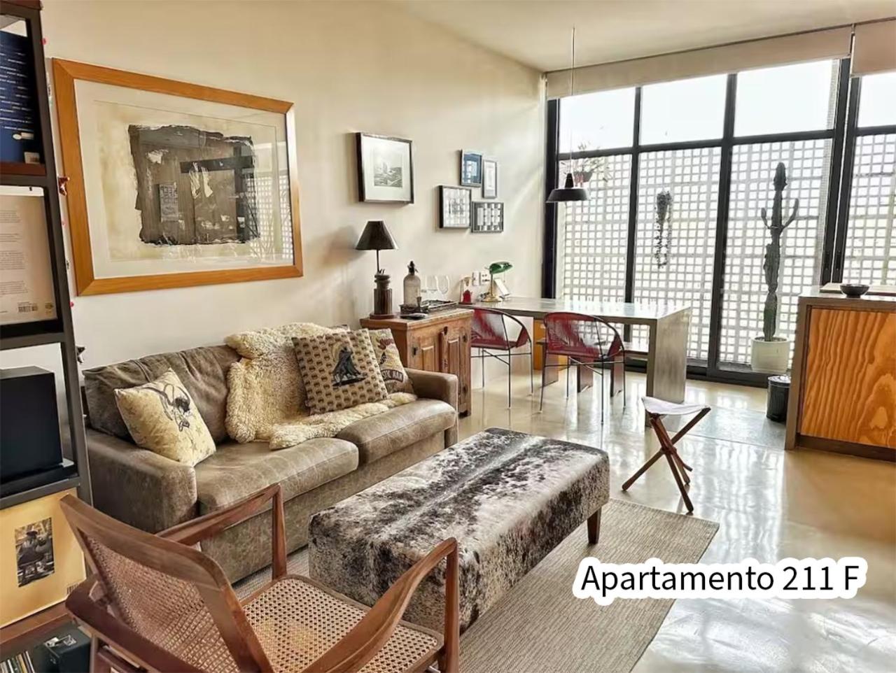 Studio Industrial no 21º andar