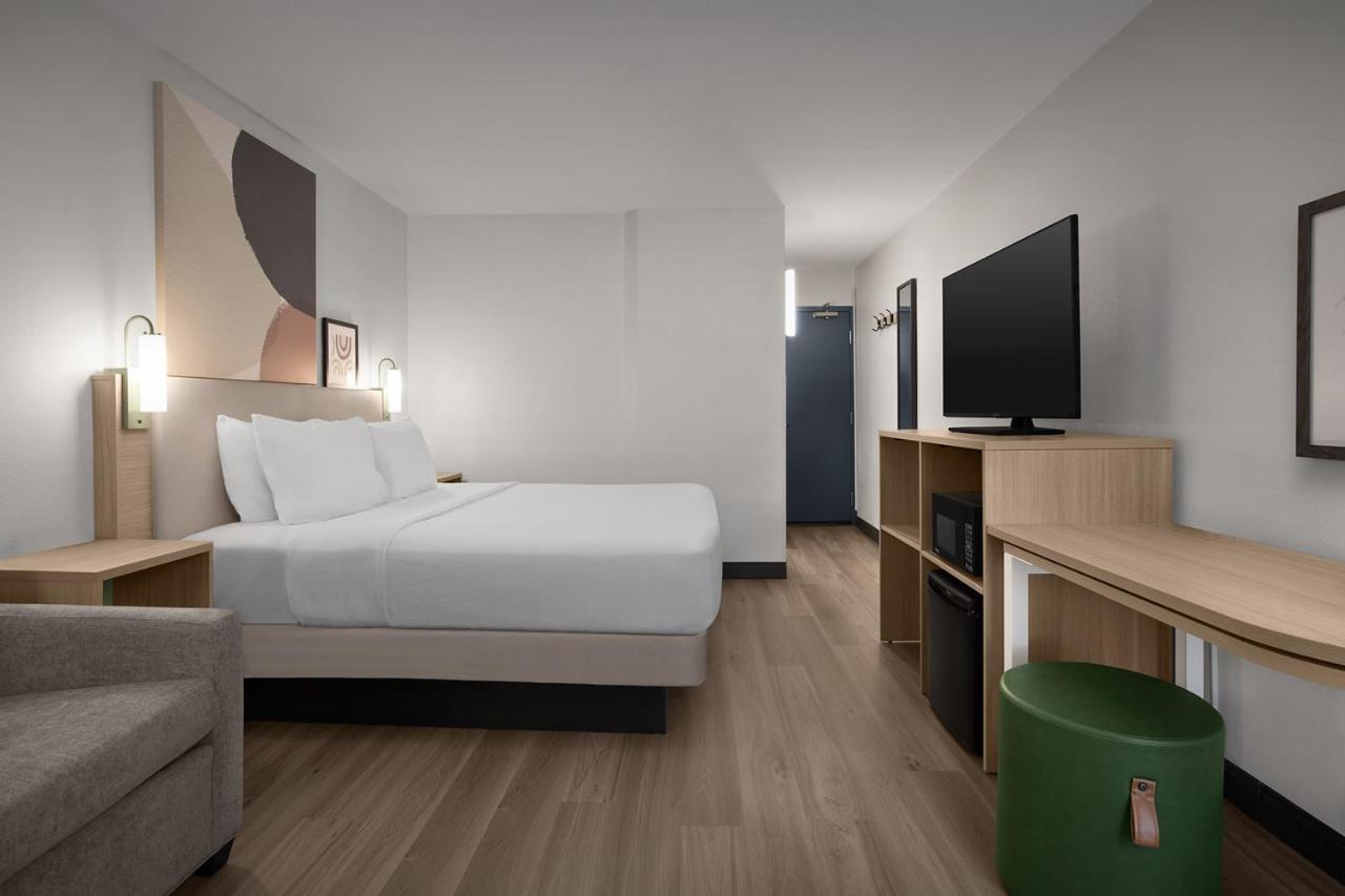 King Room