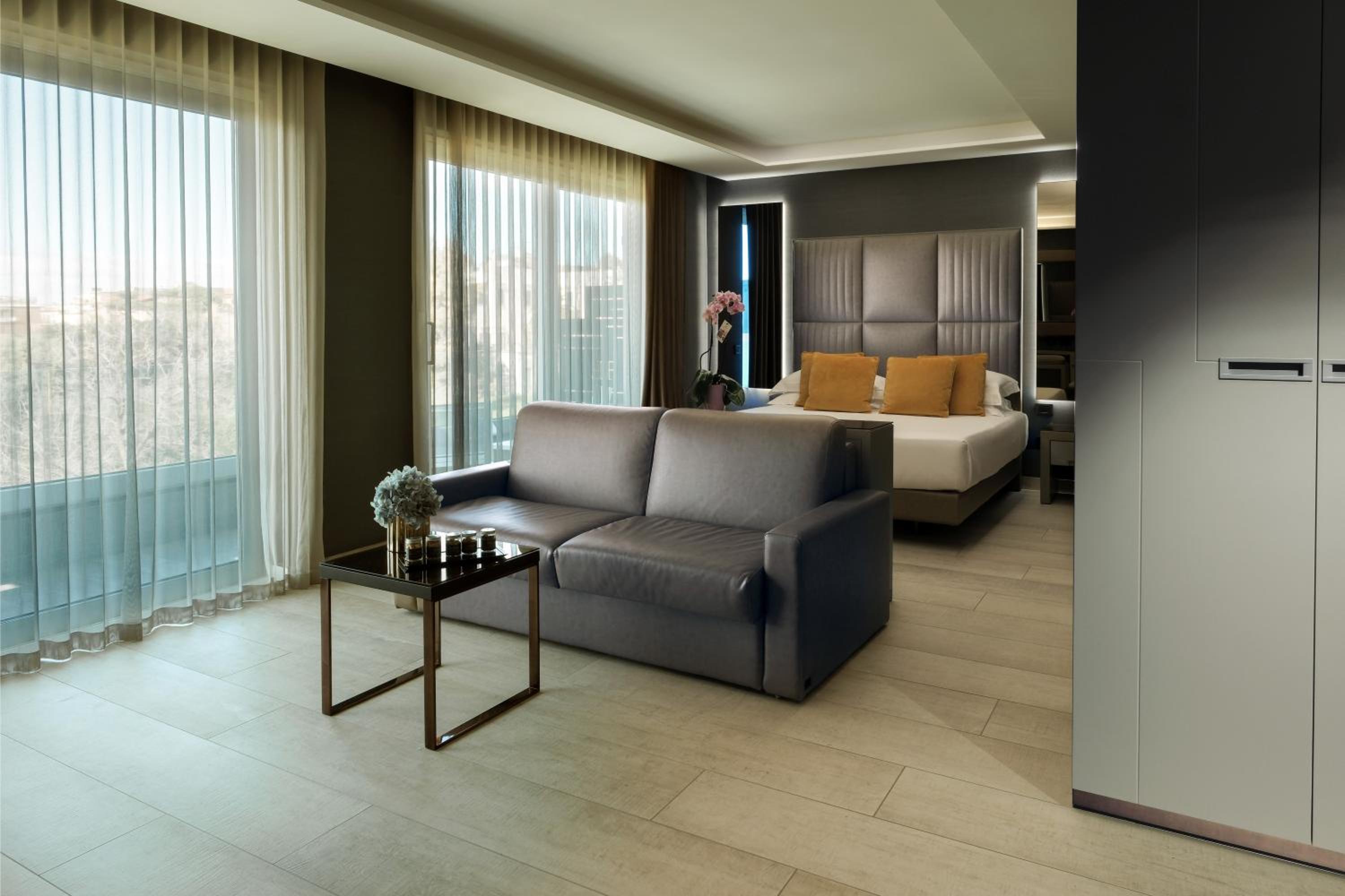 Luxury Triple Room - Photo 4