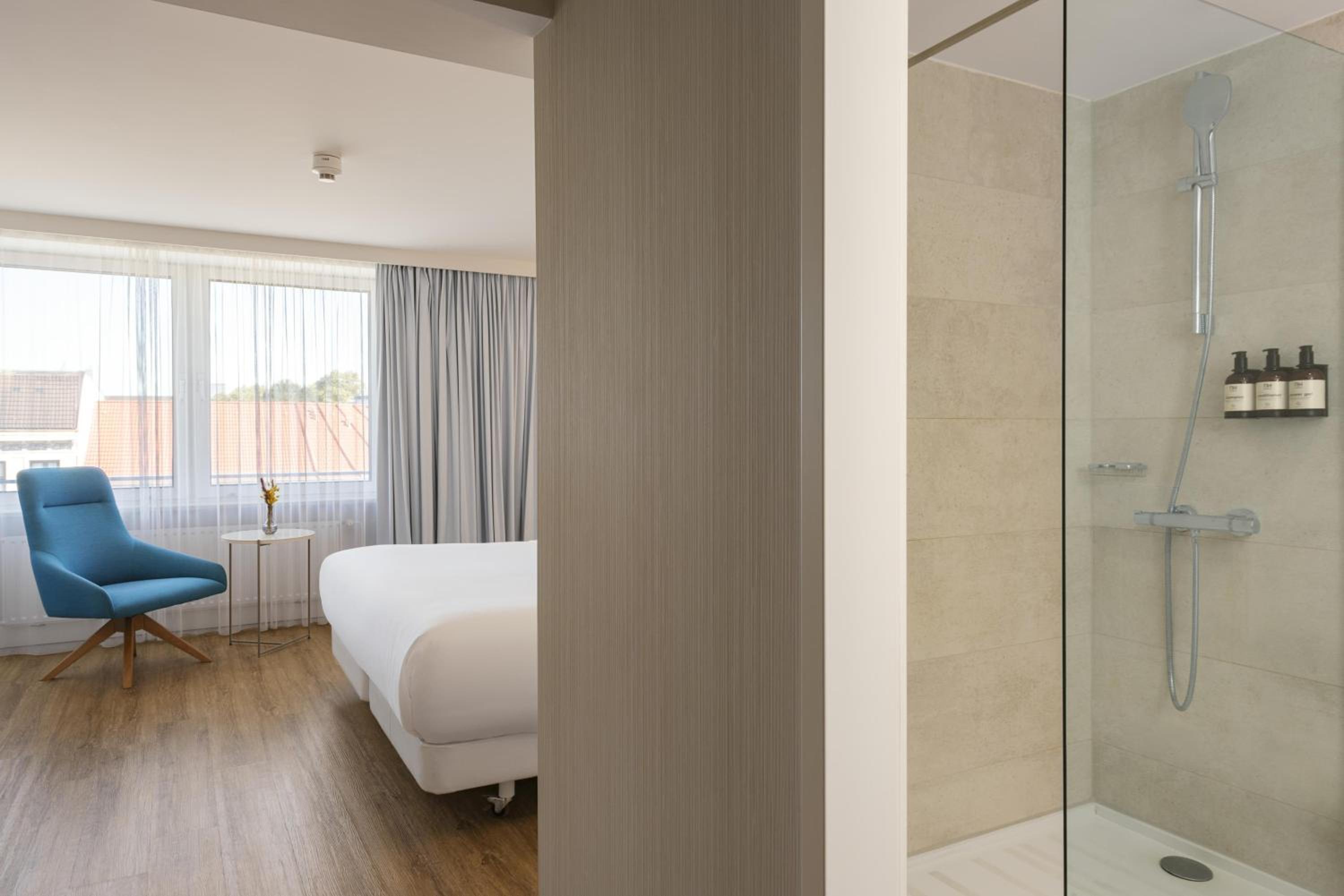 Superior Room with Extrabed (2 Adults + 1 Child) - Photo 8