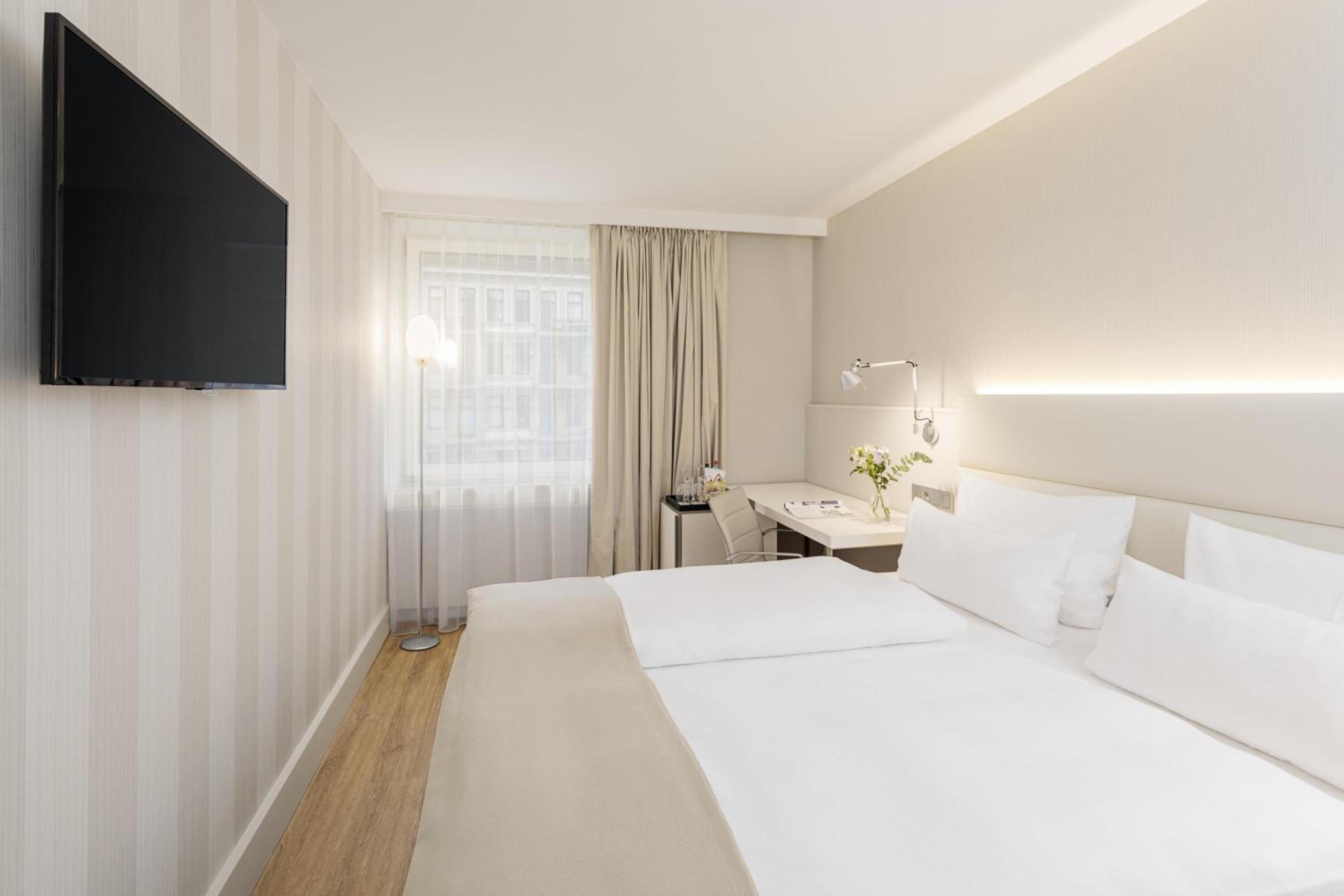 Standard Room - Photo 7