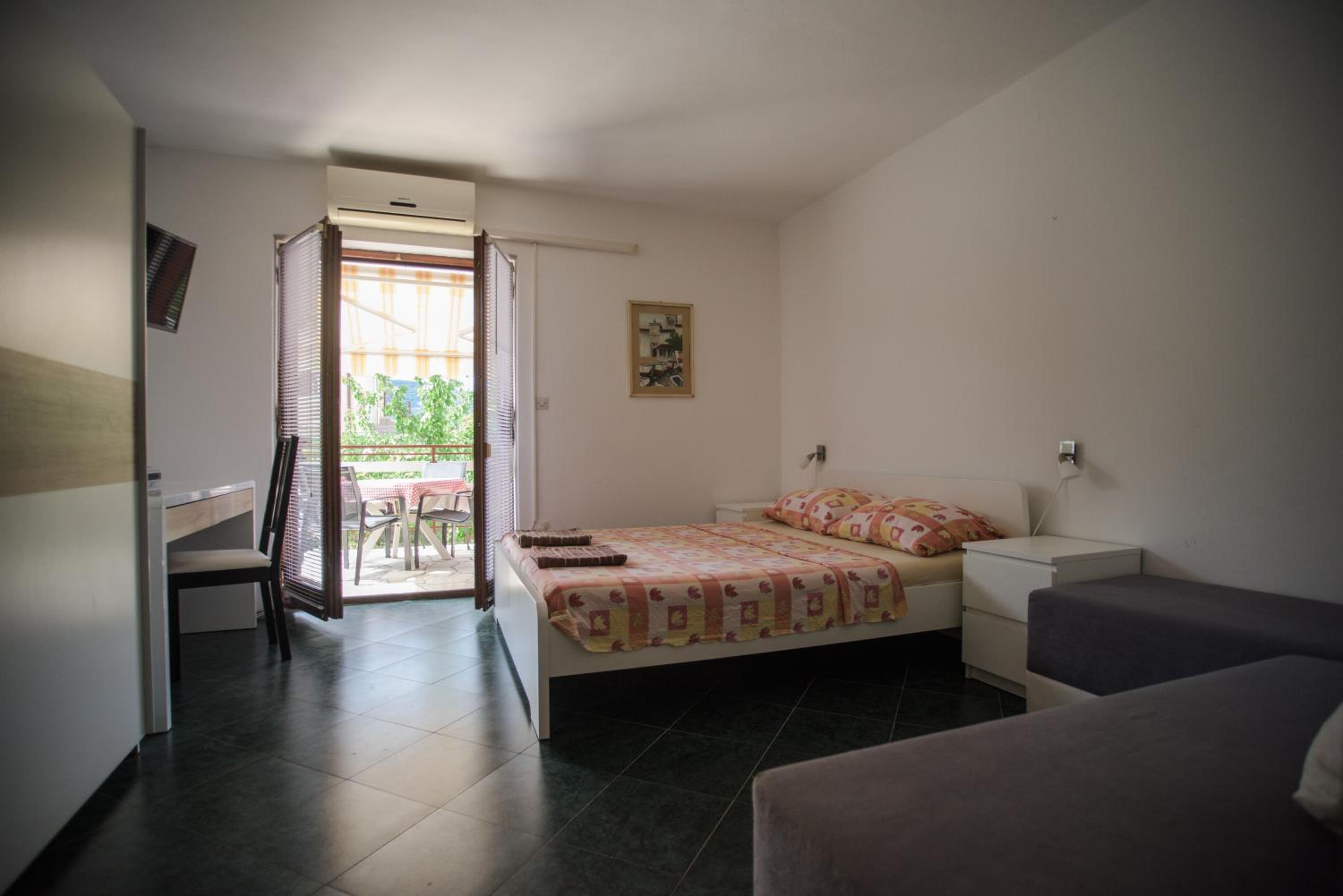 Apartment with Terrace