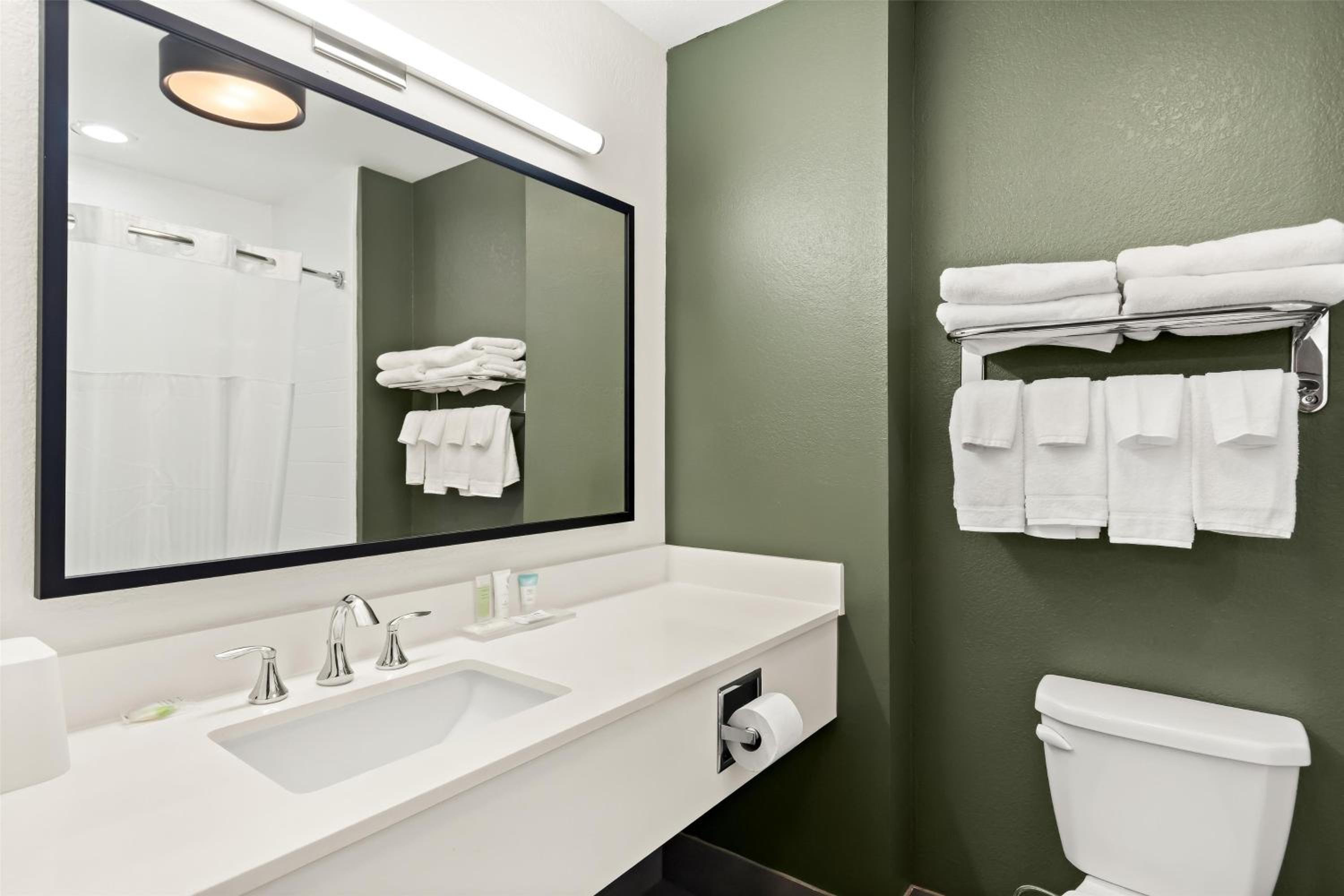 Queen Suite with Two Queen Beds - Photo 1