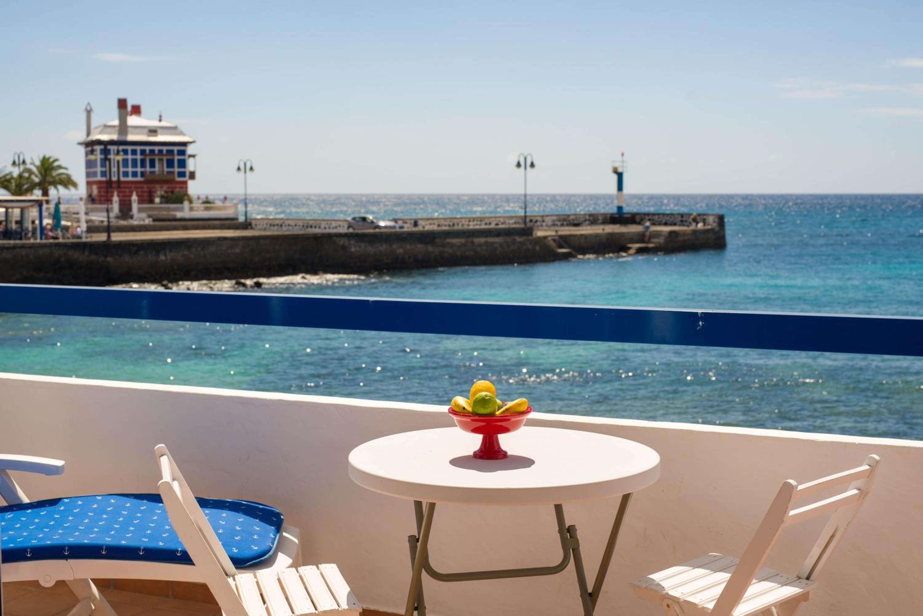 Apartment with Sea View photo 3