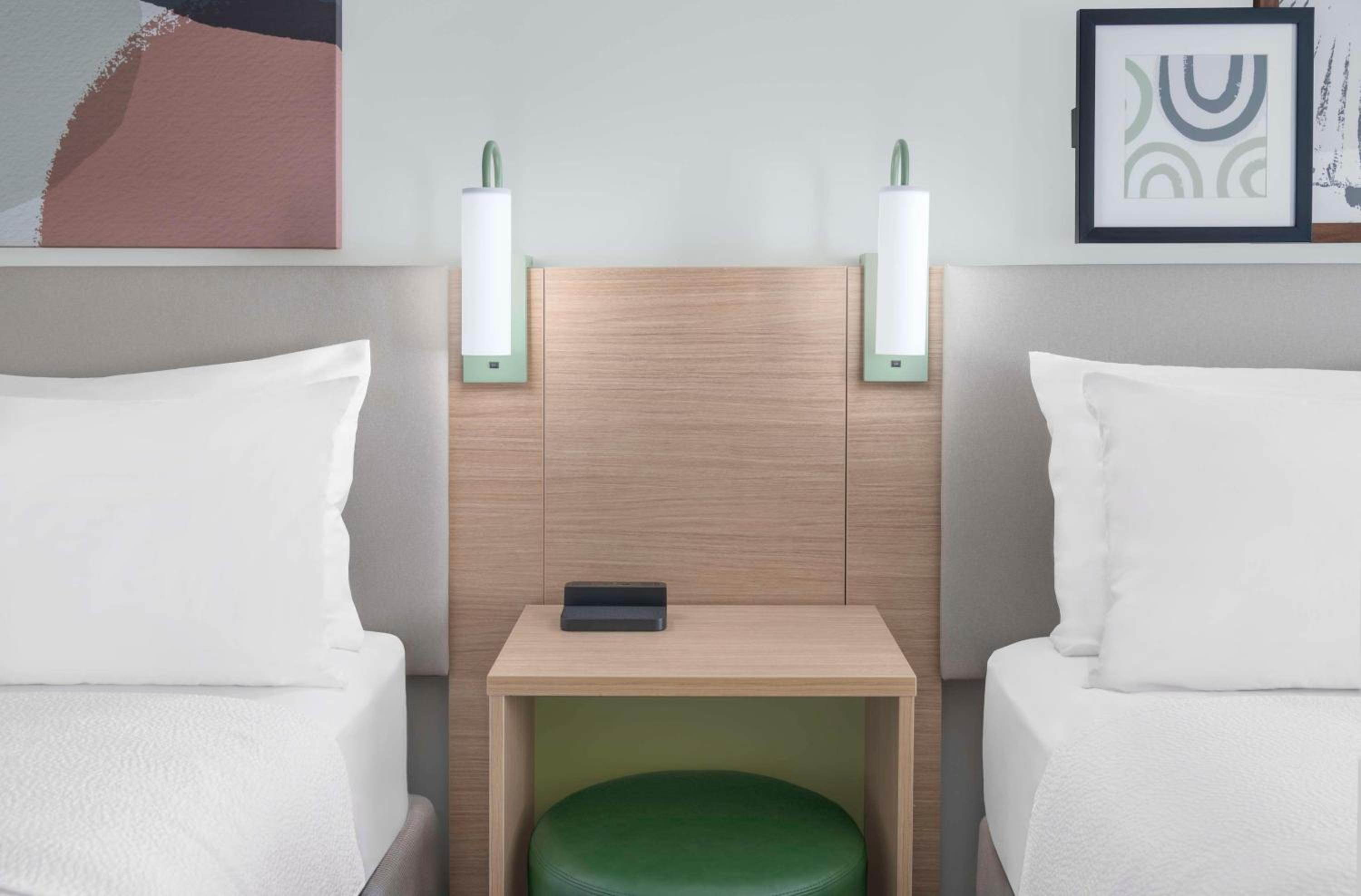 Spark By Hilton Lansing, Billede 3