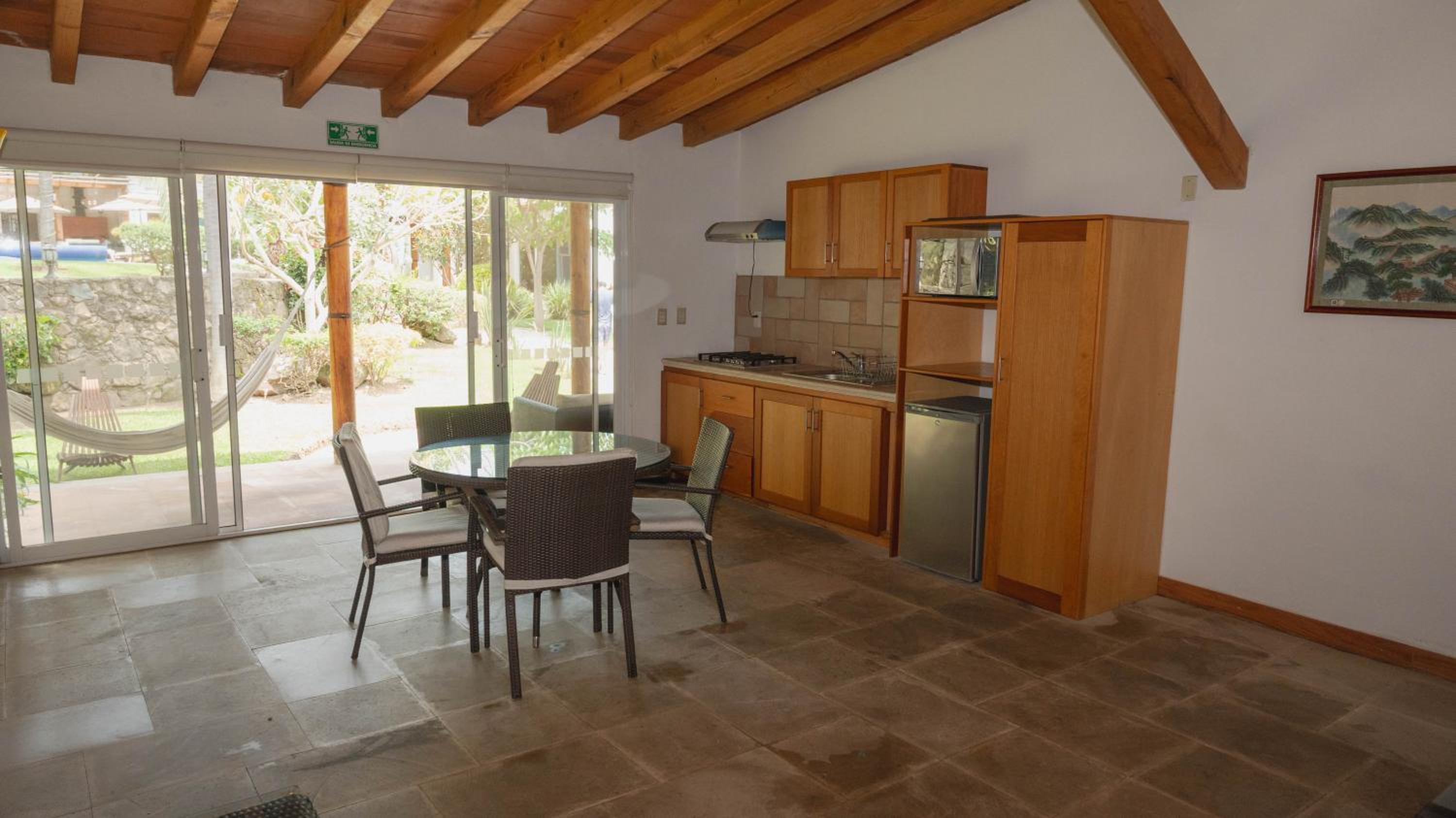 Economy Quadruple Room with Shared Bathroom