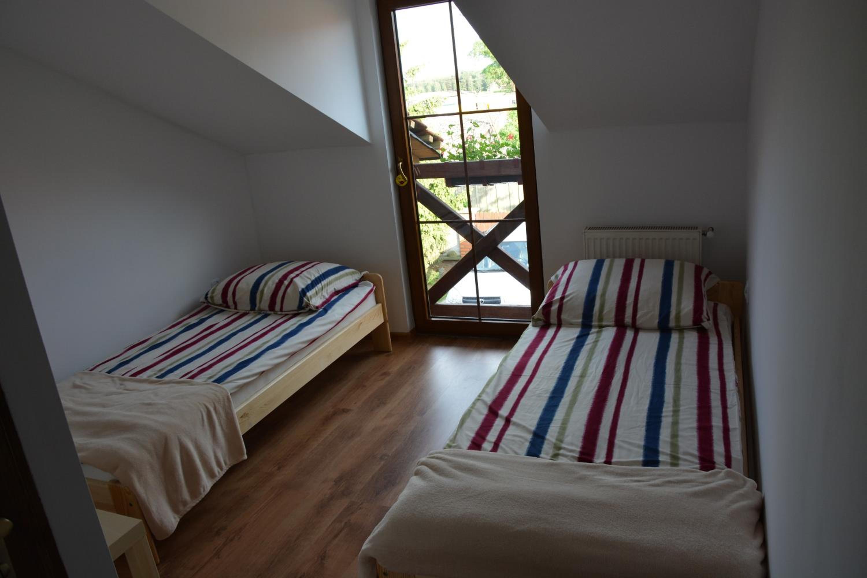 Twin Room with Shower - Photo 2