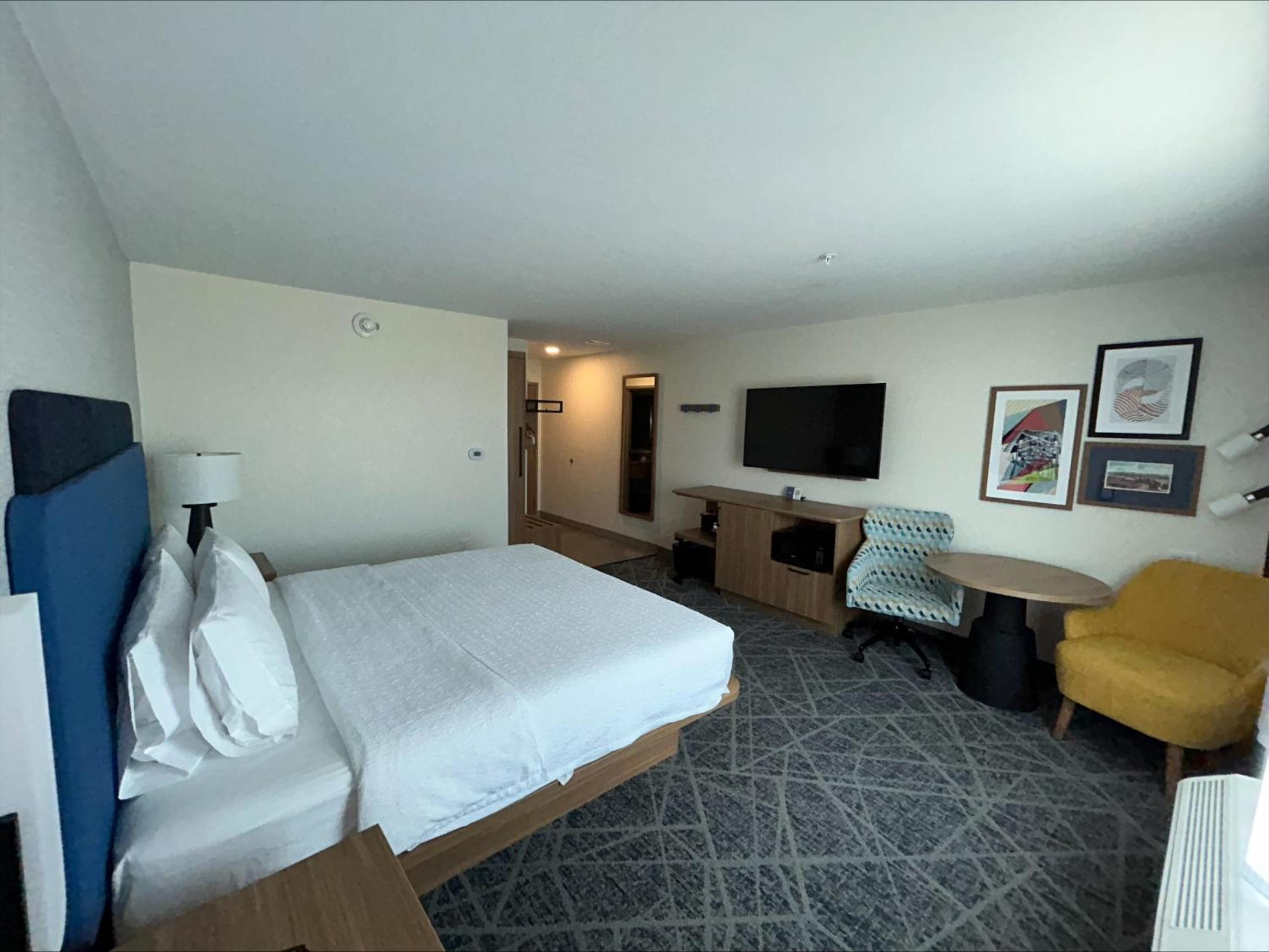 King Room - Hearing Access - Photo 4
