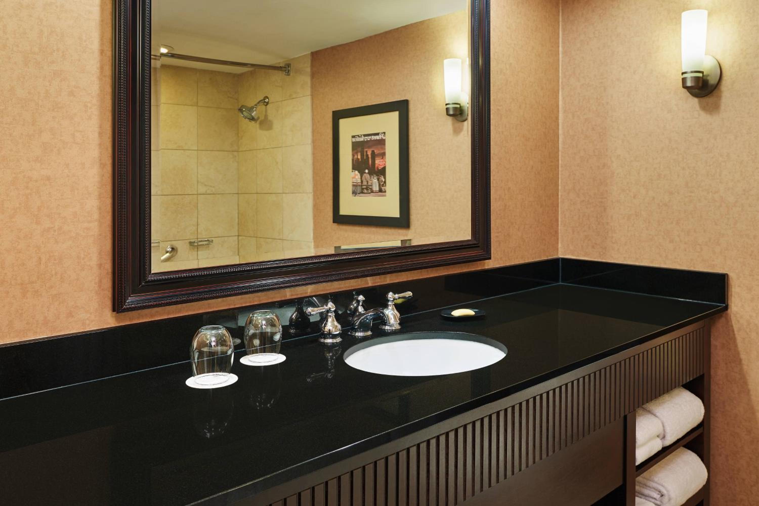 King Room with Roll-In Shower - Mobility/Hearing Accessible photo 1