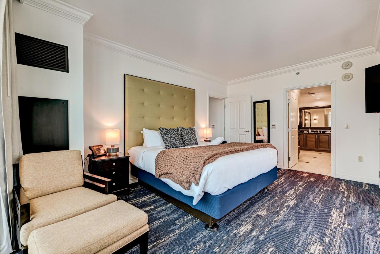 Deluxe Family Suite photo 2
