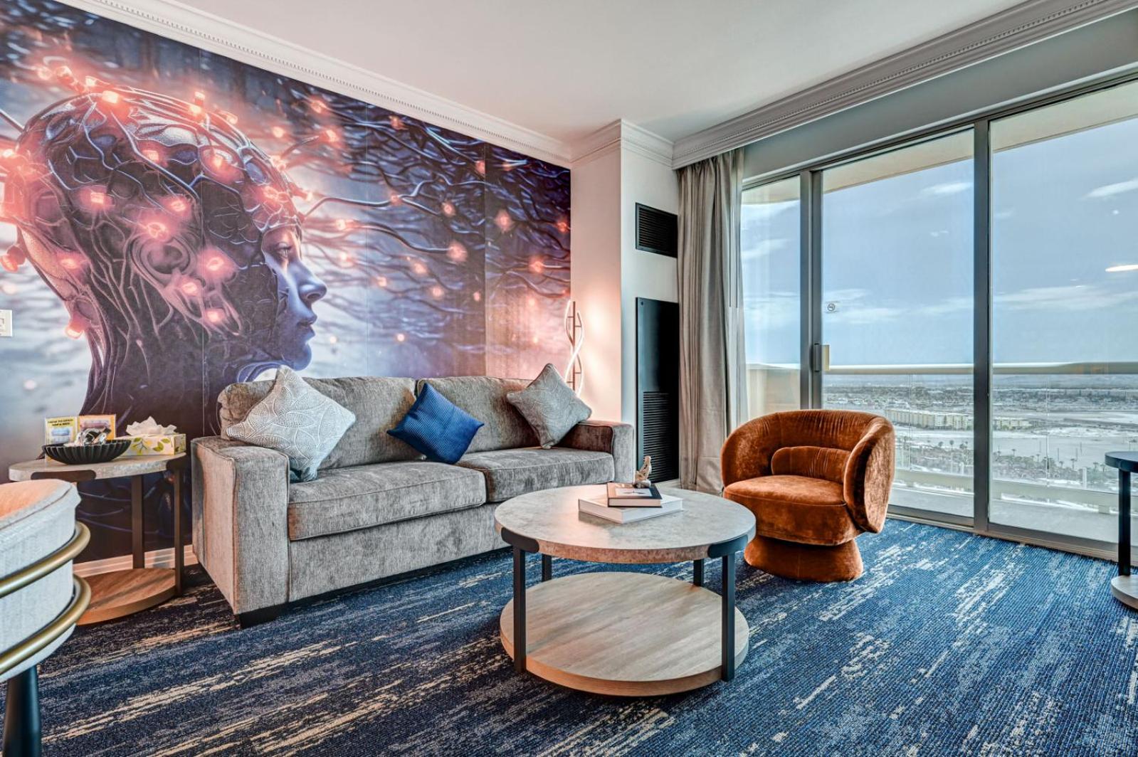 Deluxe Family Suite photo 1