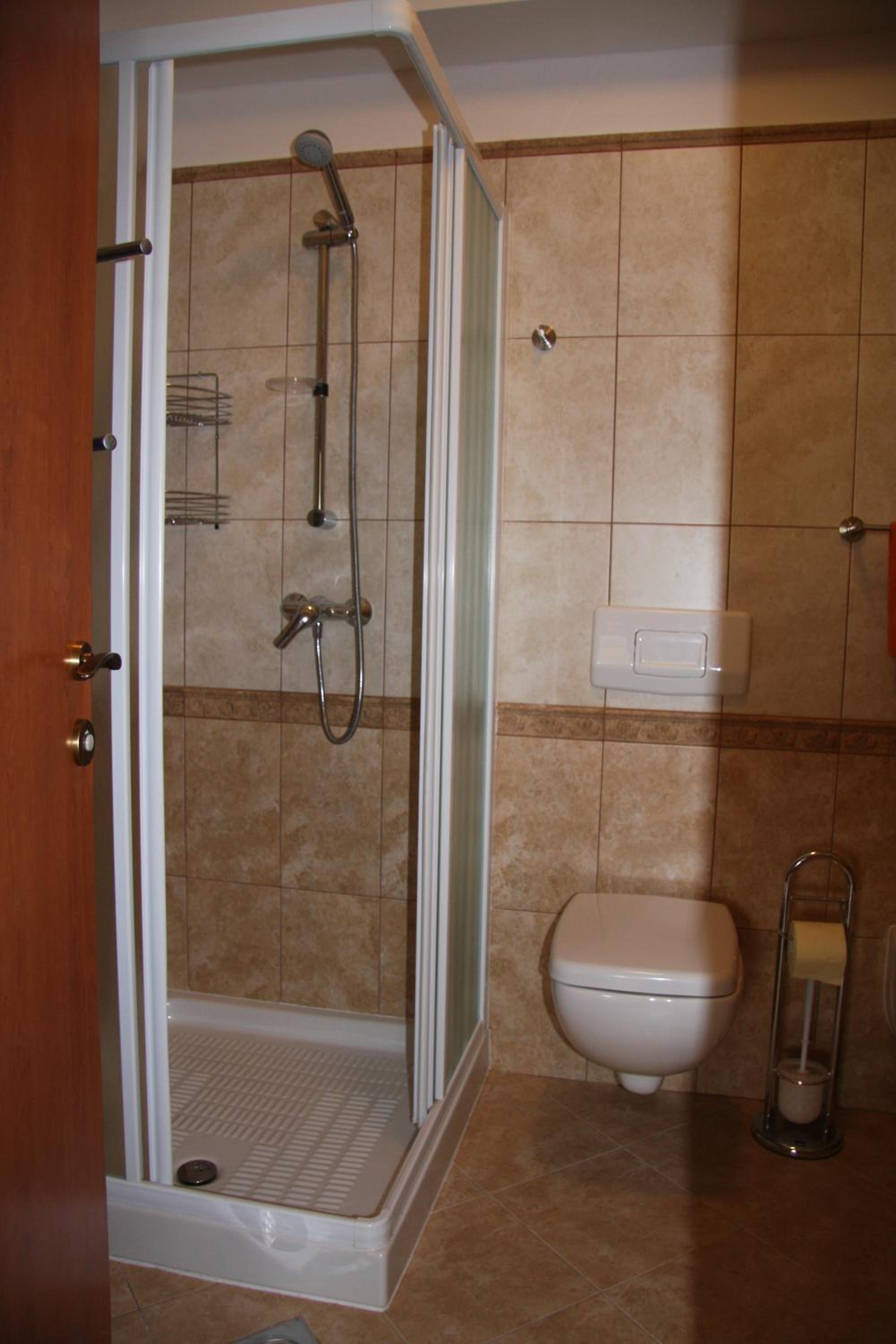Apartment - Ground Floor photo 2