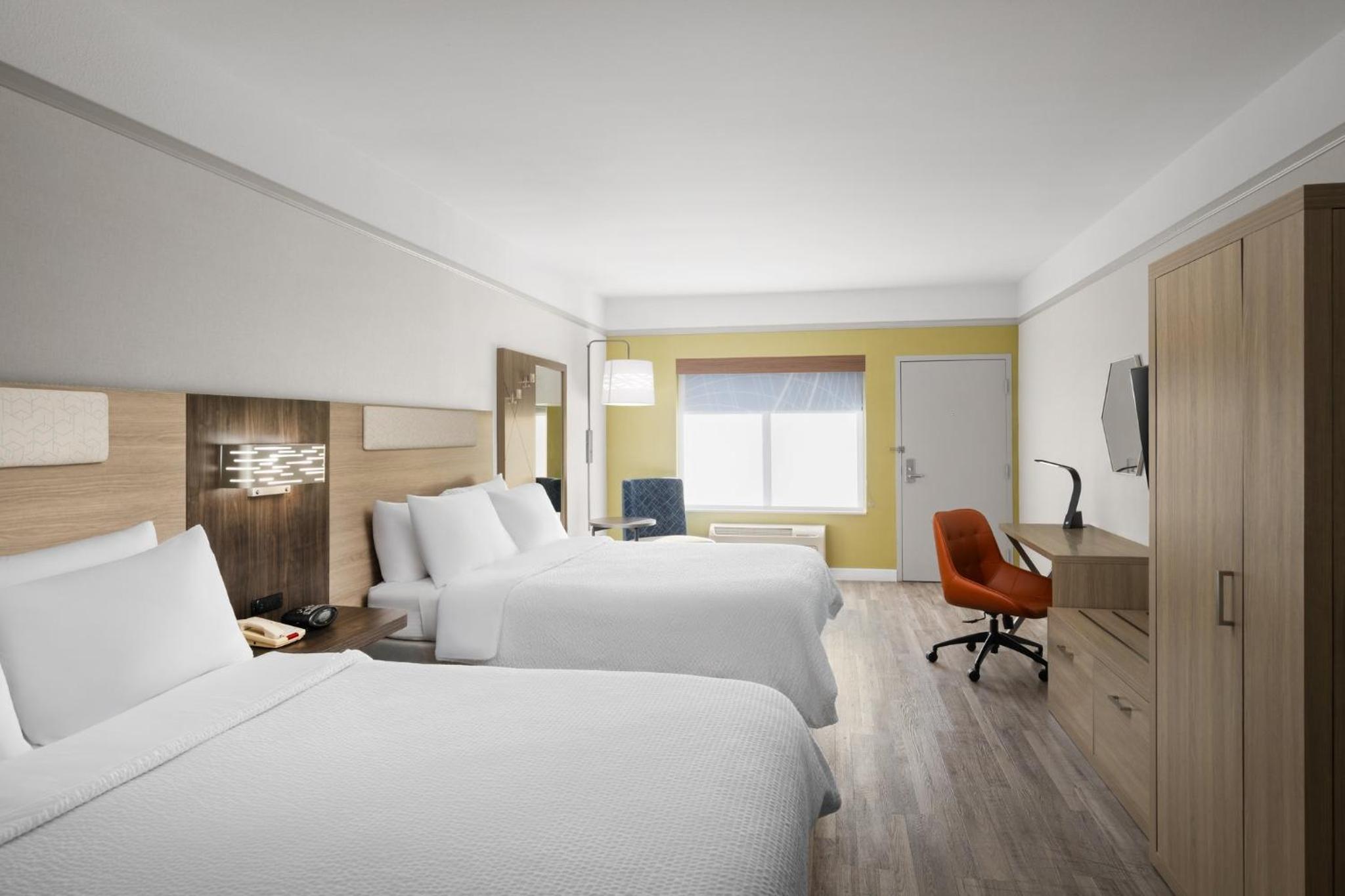 Standard Double Room with Two Double Beds and Mobility Accessible Tub