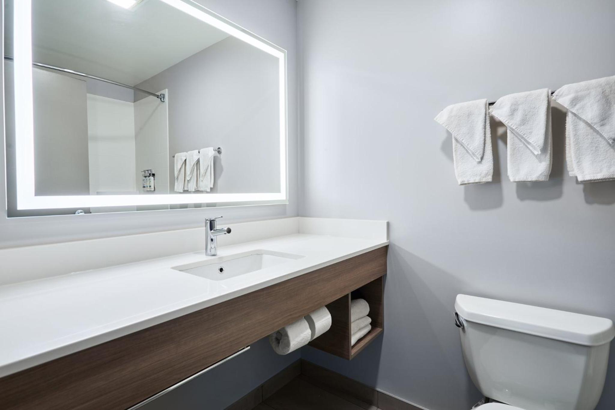 Executive Twin Room - Non-Smoking photo 3