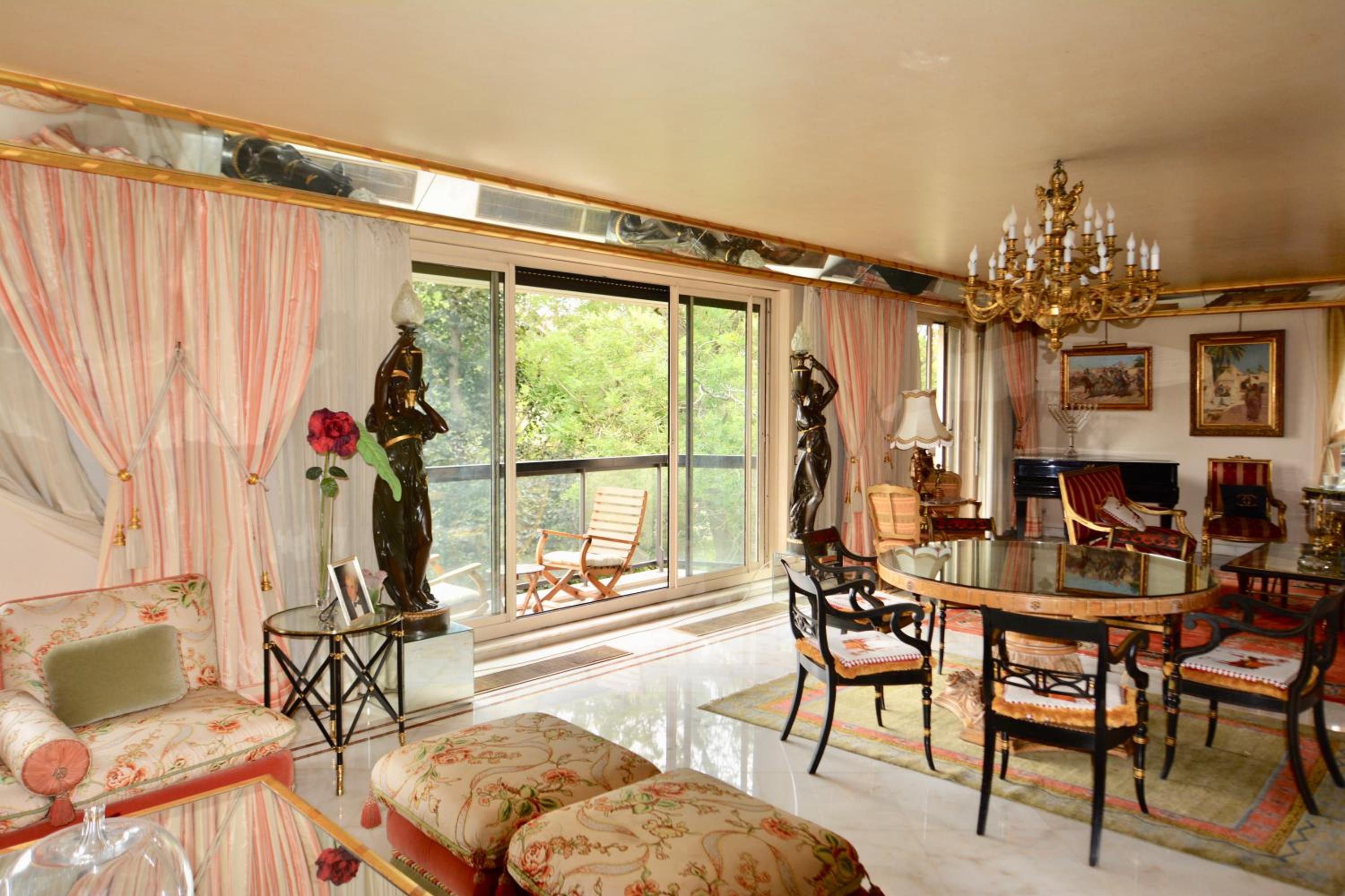 Three-Bedroom Suite photo 3
