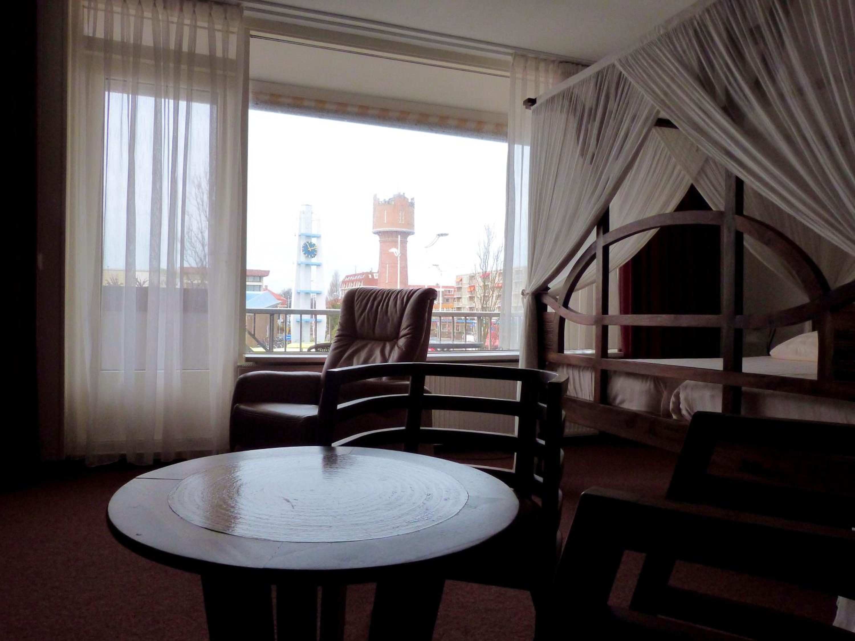 Family Suite (5 Adults) - Photo 6