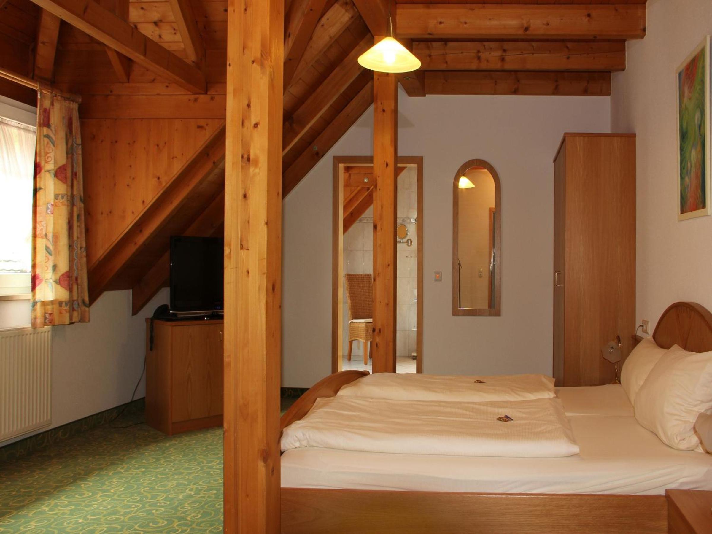 Double Room With Bathroom