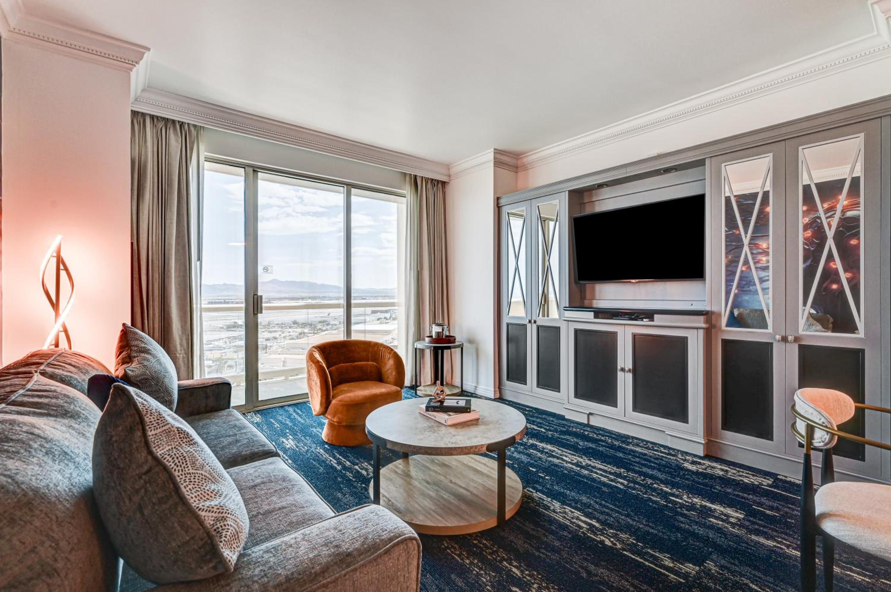 Superior King Suite