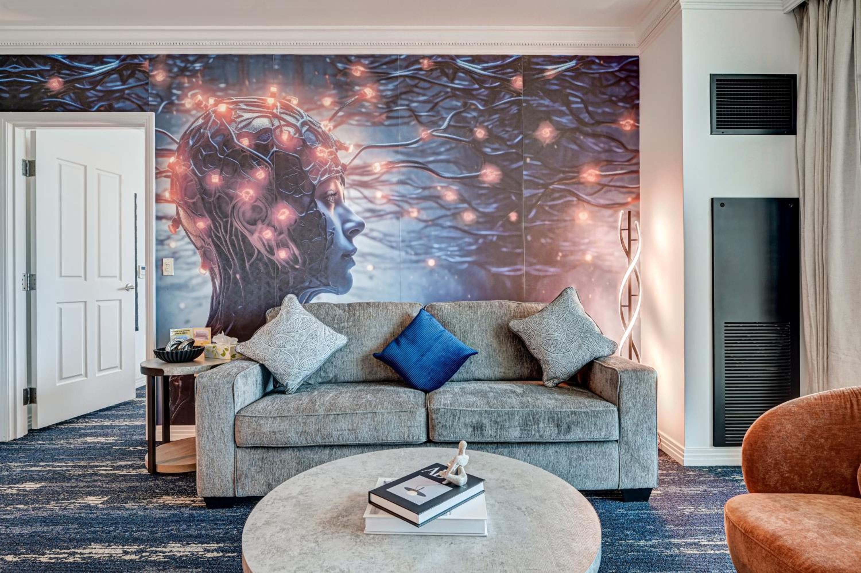 Superior King Suite photo 2