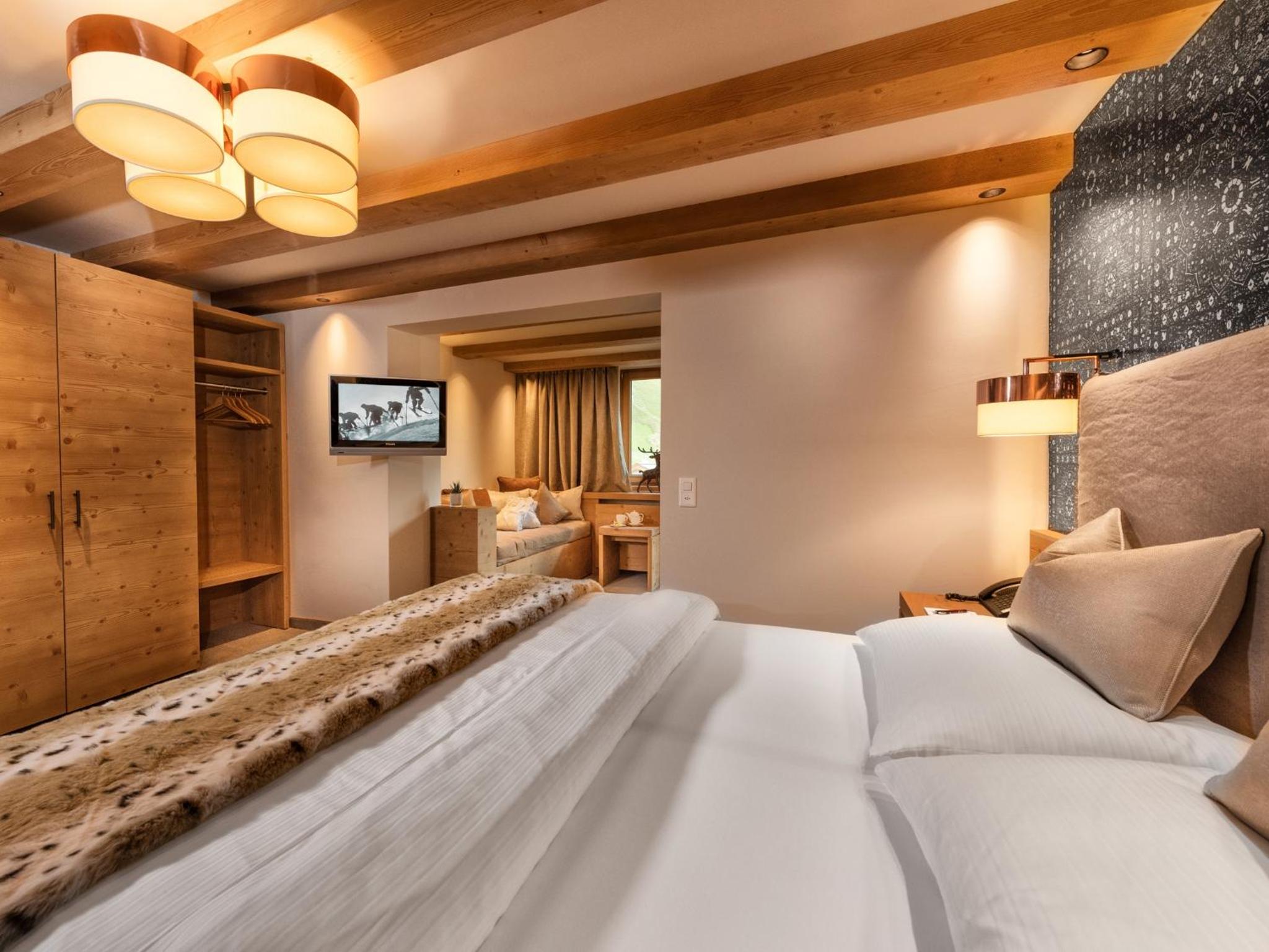Superior Double Room with Balcony