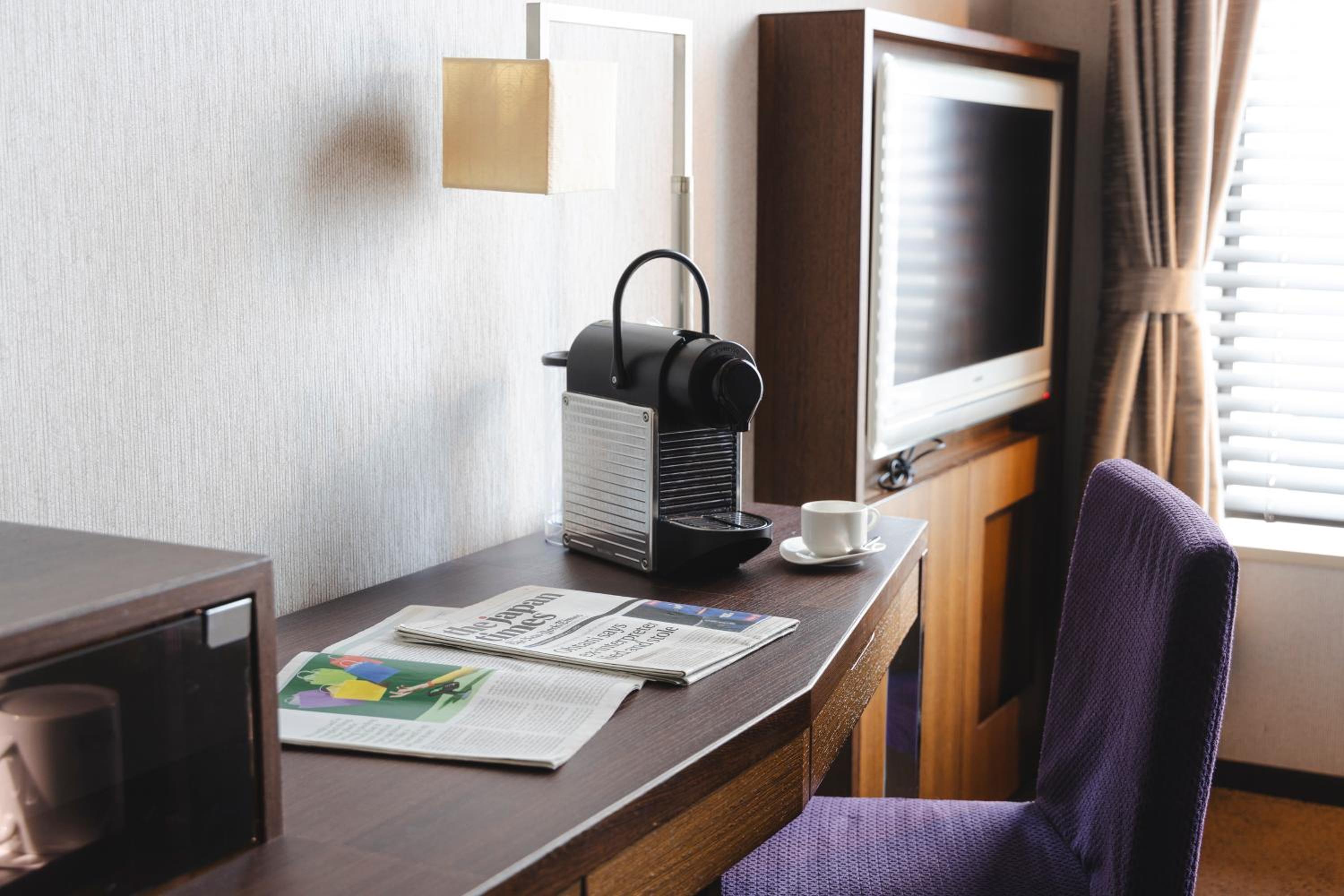 Top Floor - Premier Double Room - Non-Smoking	 photo 3