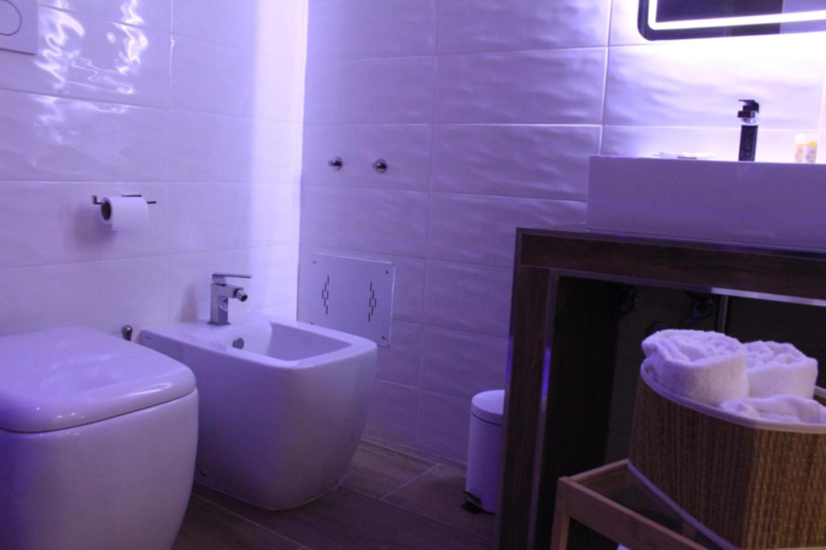 Double Room with Private Bathroom photo 3