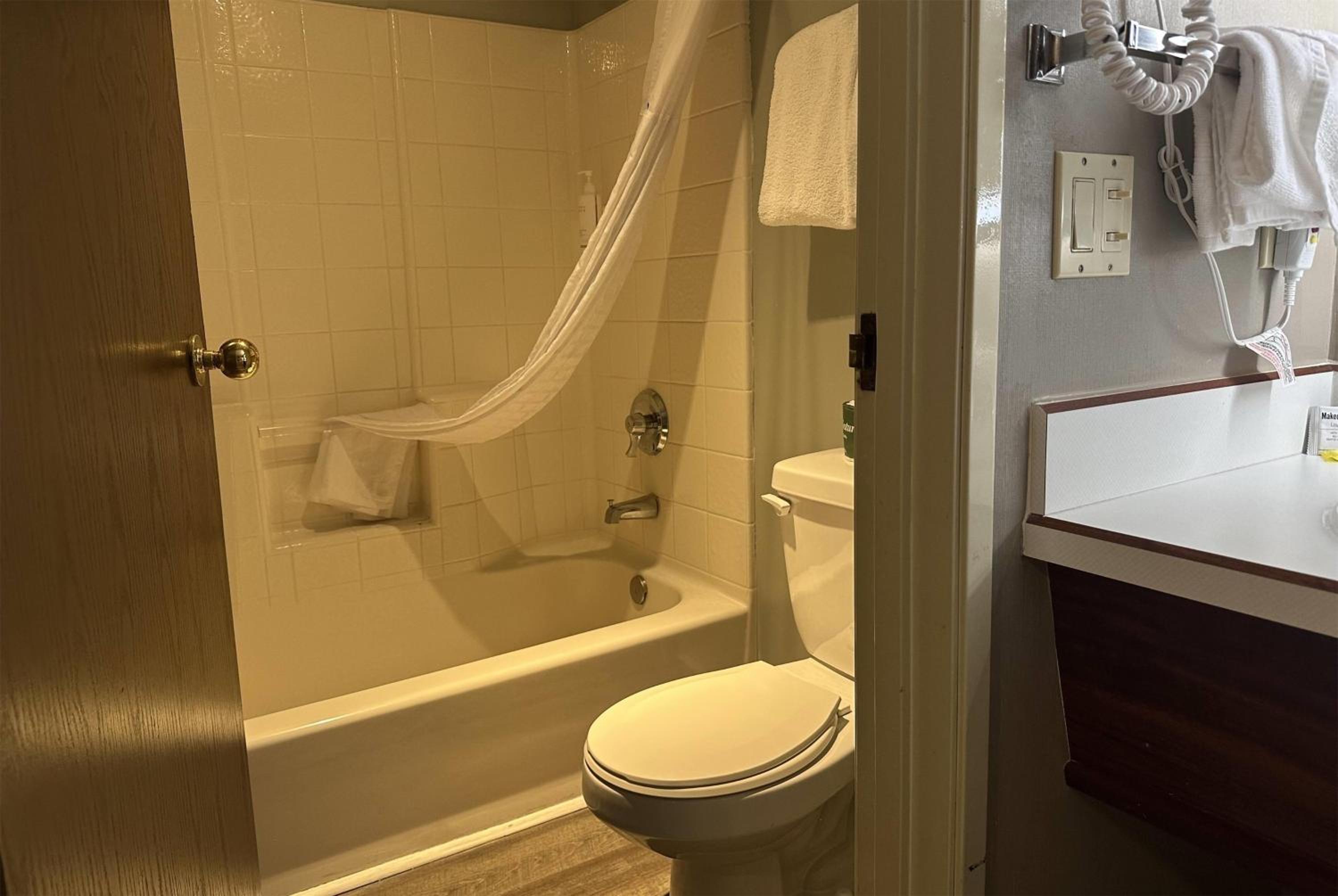 2 Queen Beds, Studio Suite, Non-Smoking - Photo 9
