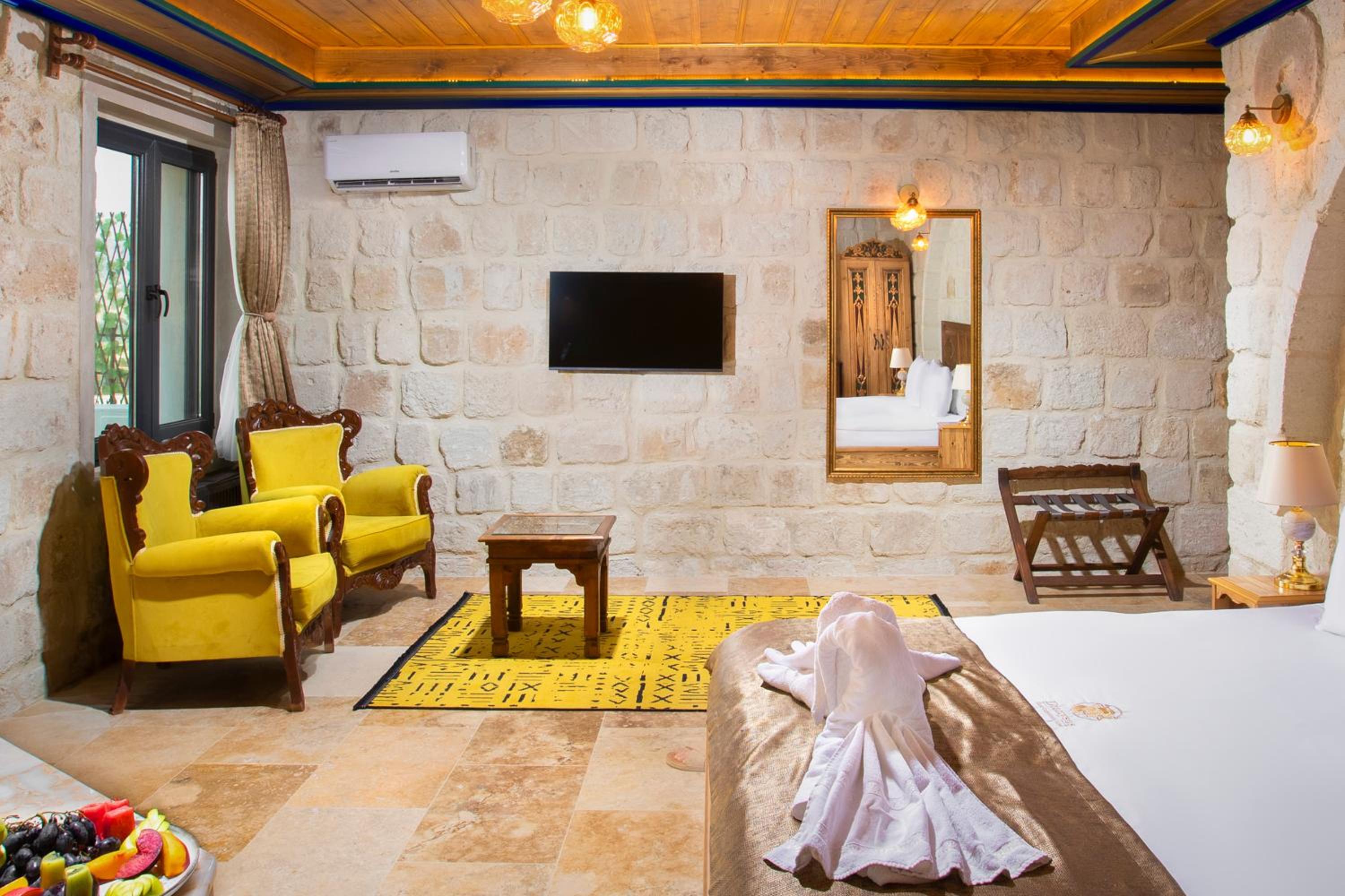 King Room with Spa Bath