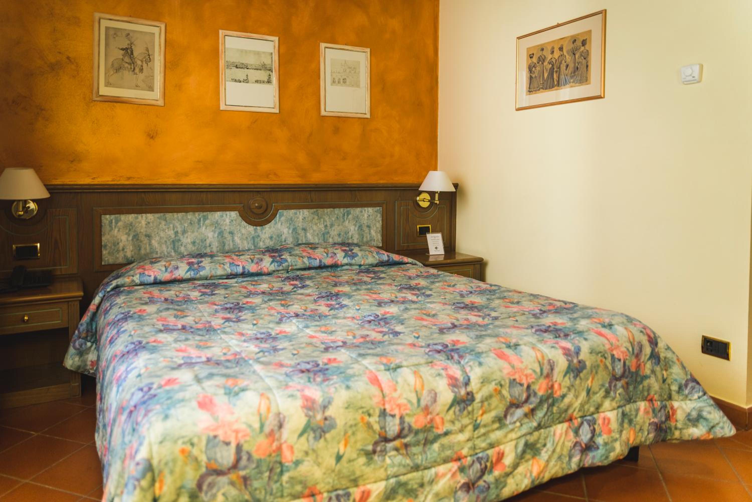 Standard Single Room photo 2