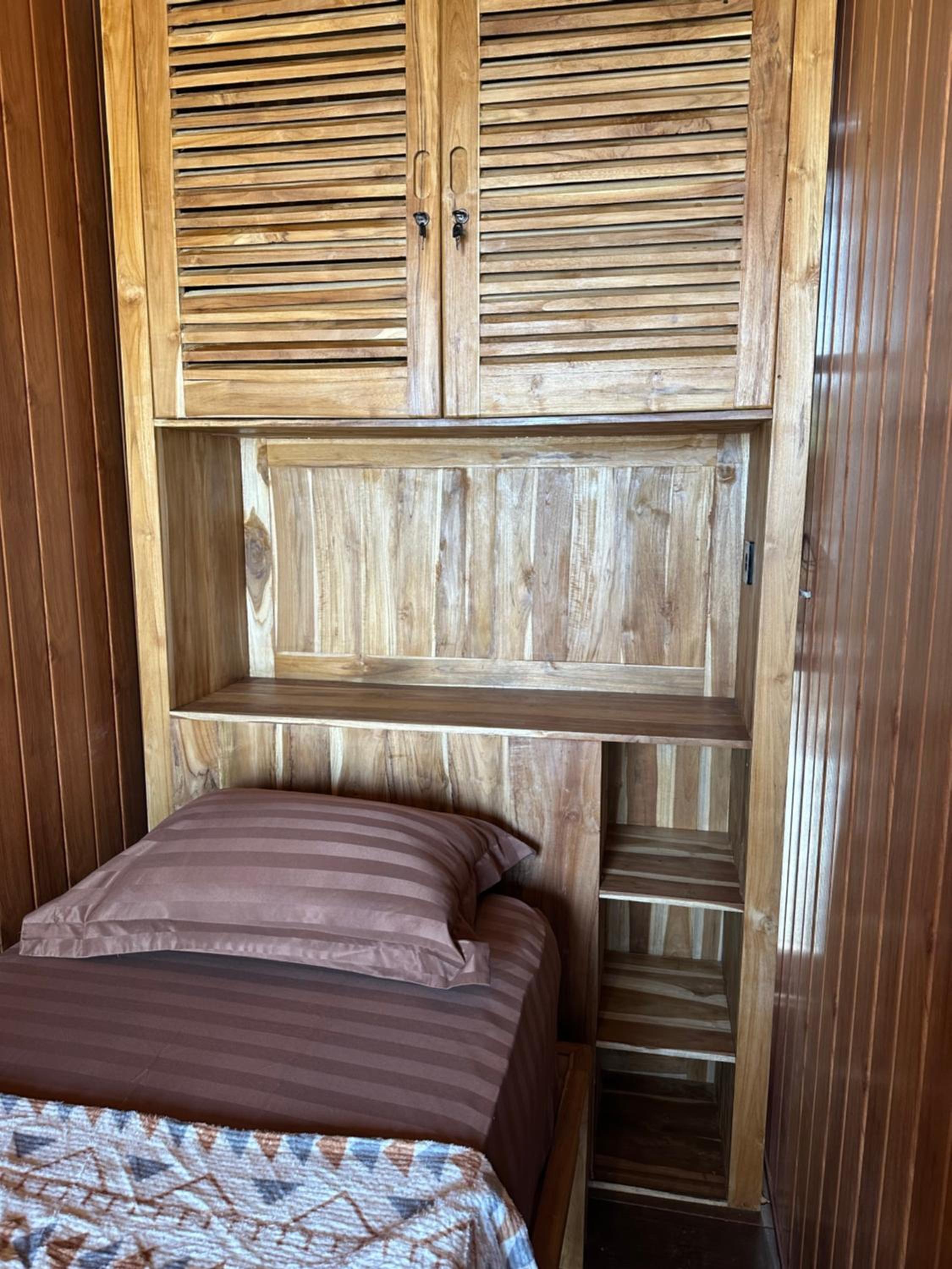 Single Room with Shared Shower and Toilet photo 3
