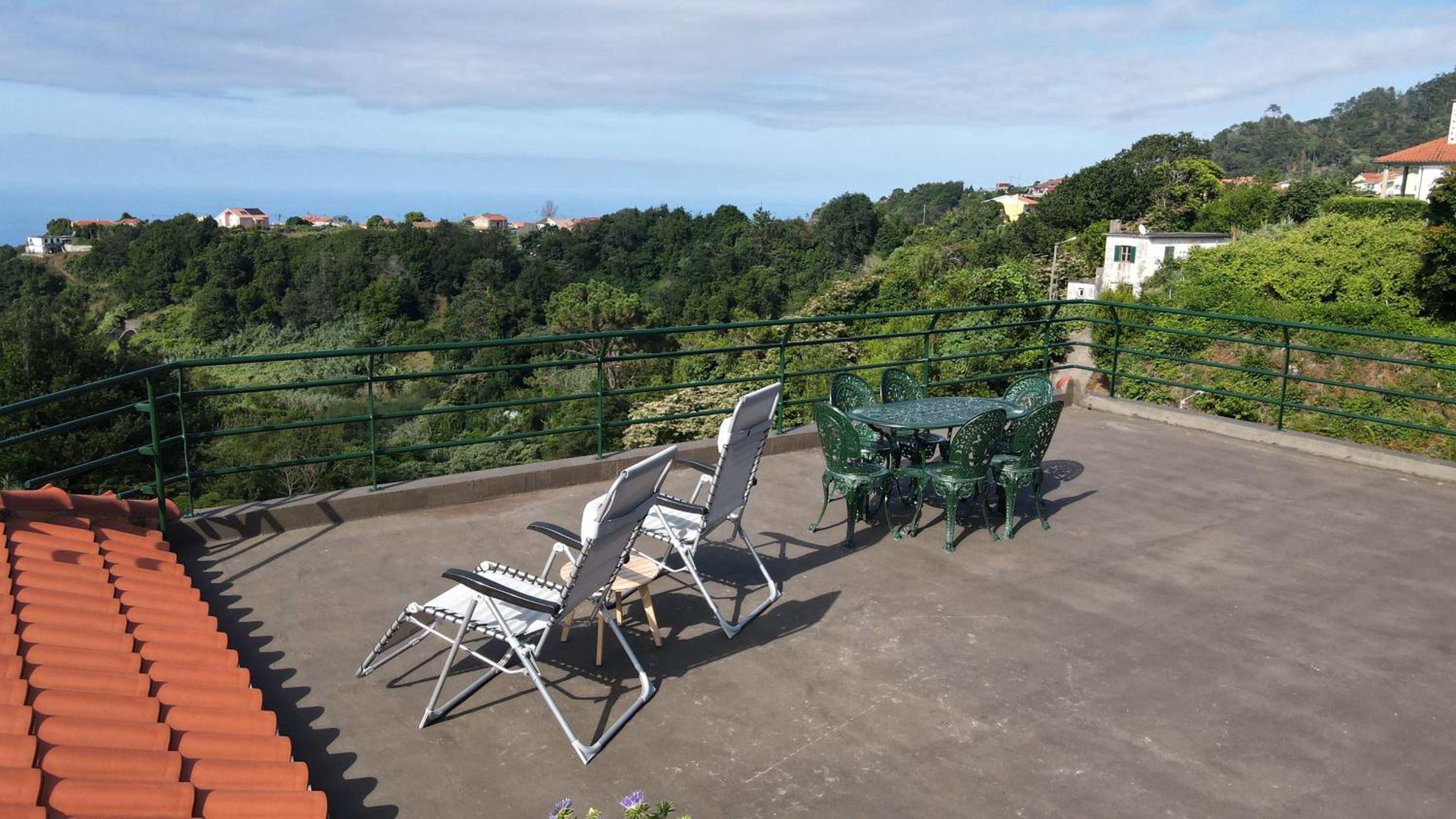 Two-Bedroom Apartment with Partial Ocean View photo 1
