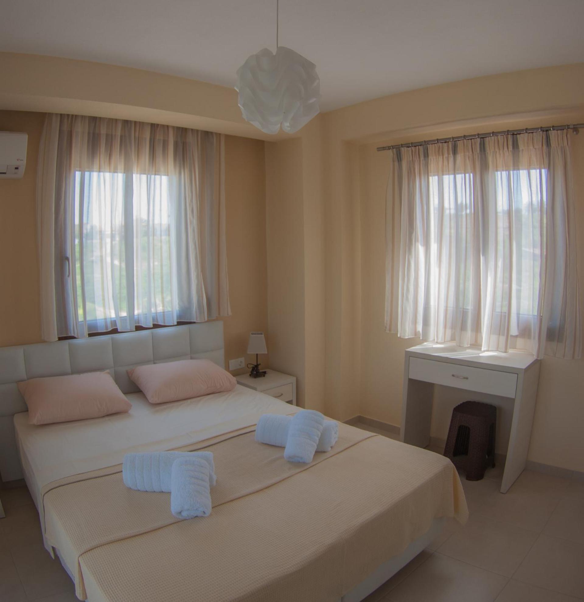 Maisonette photo 1