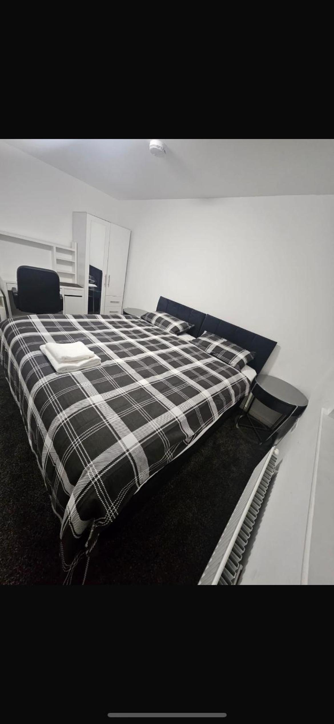 Double Room with Shared Bathroom