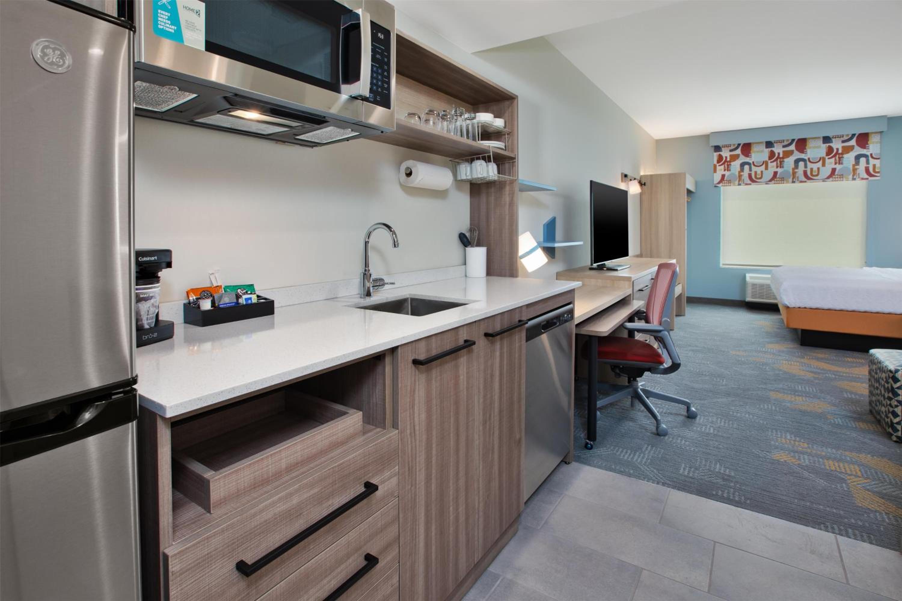King Studio Suite - Photo 2