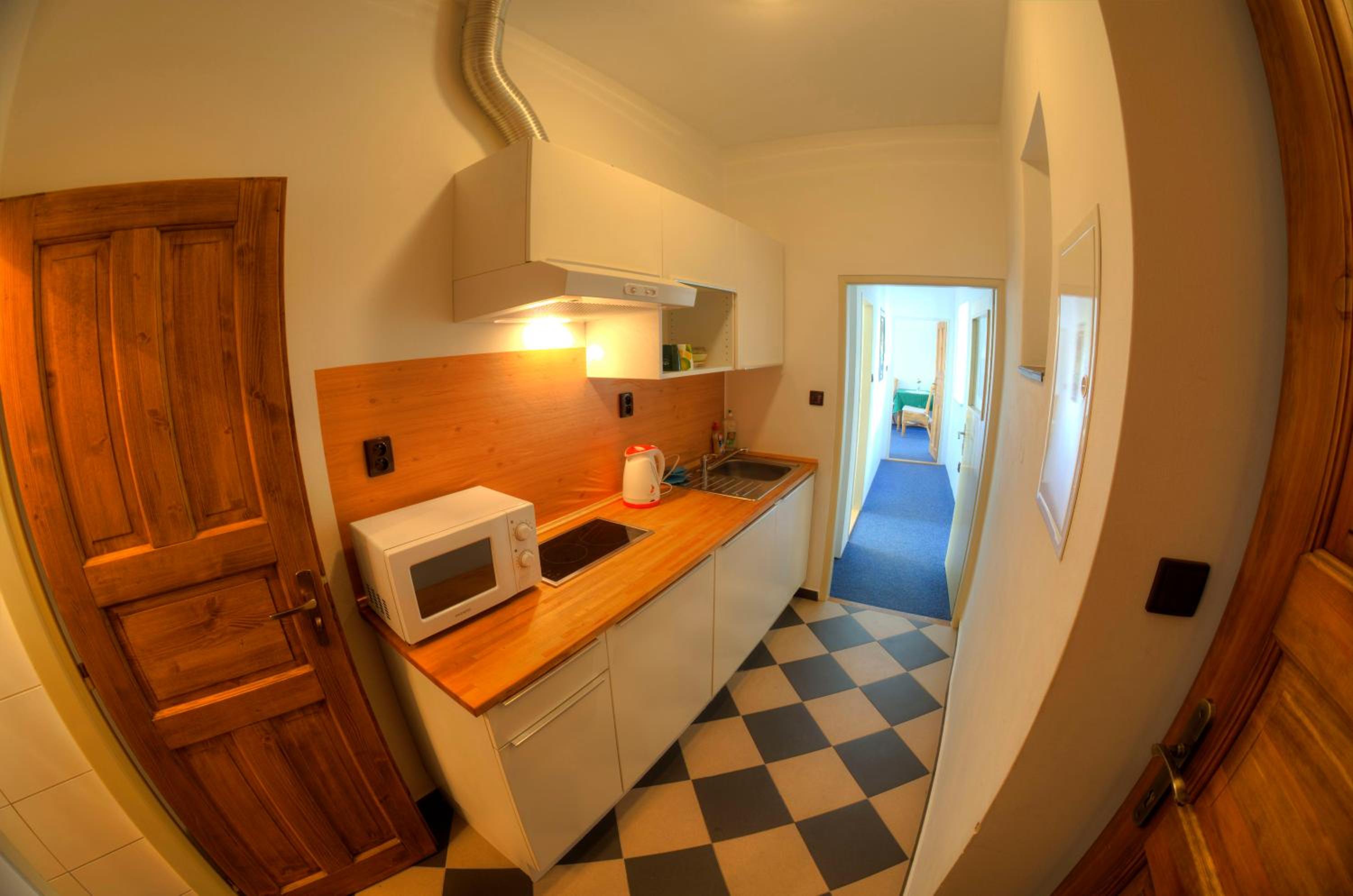 Apartment (4 Adults) photo 3