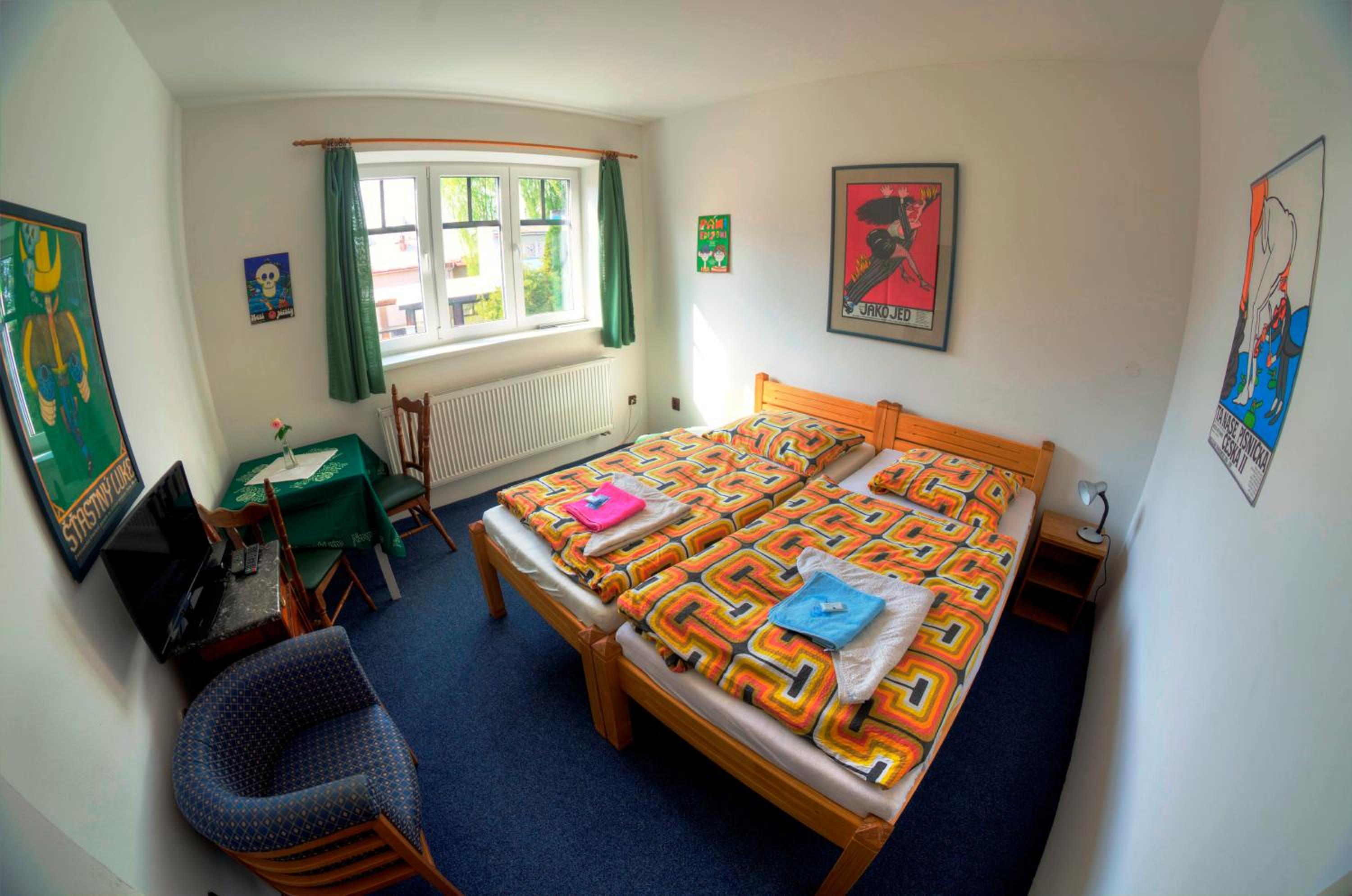 Apartment (4 Adults) photo 2