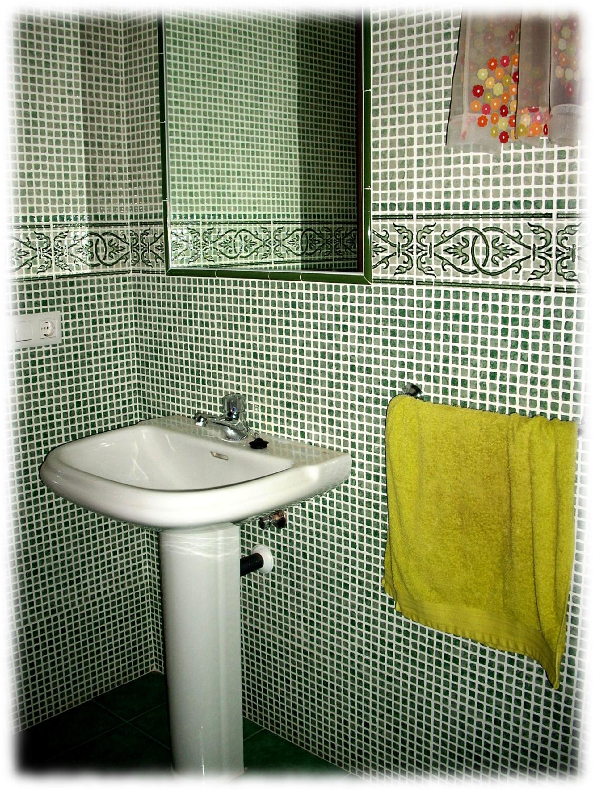 Twin Room - Photo 4