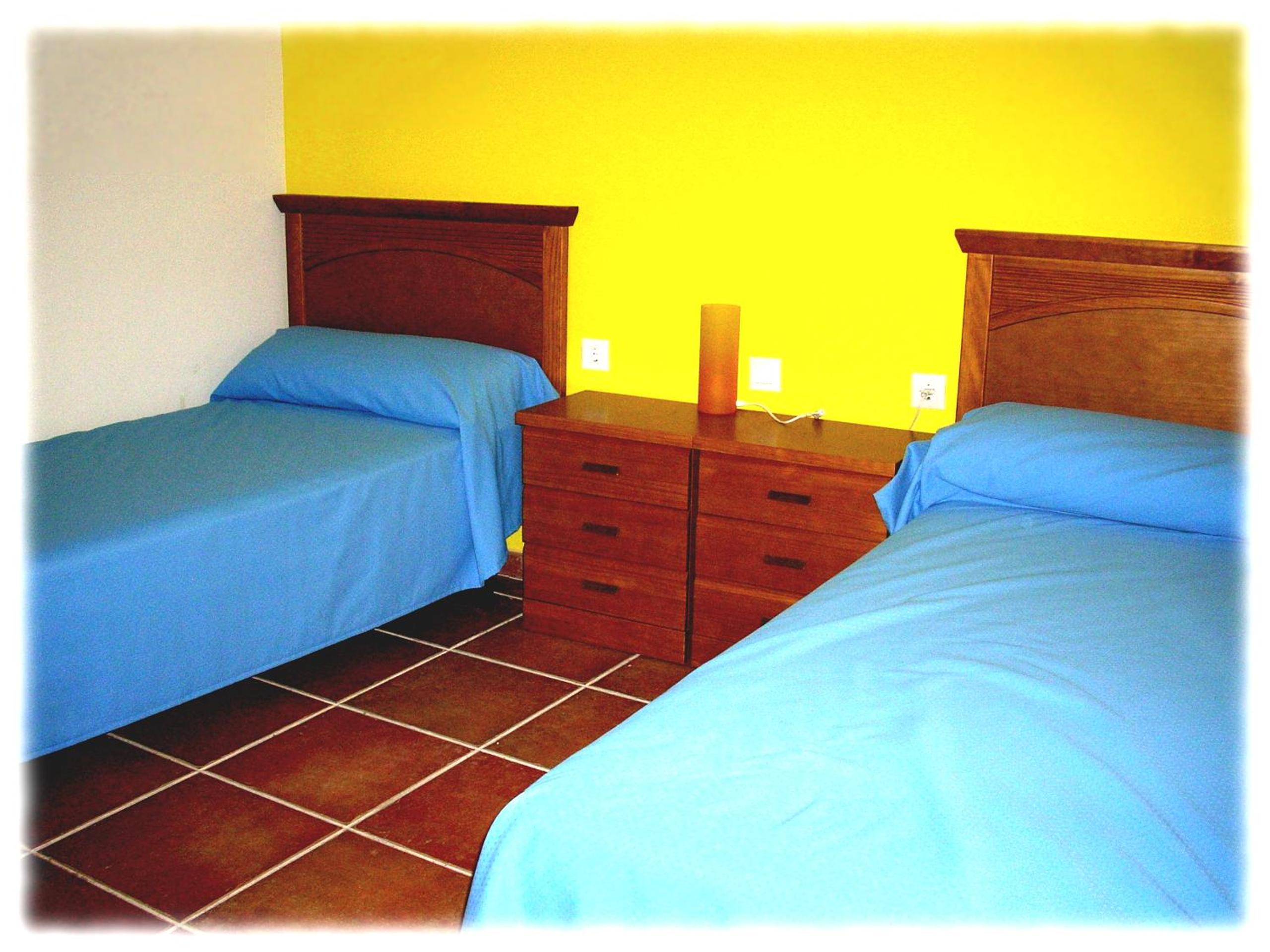 Twin Room with Shared Bathroom photo 3