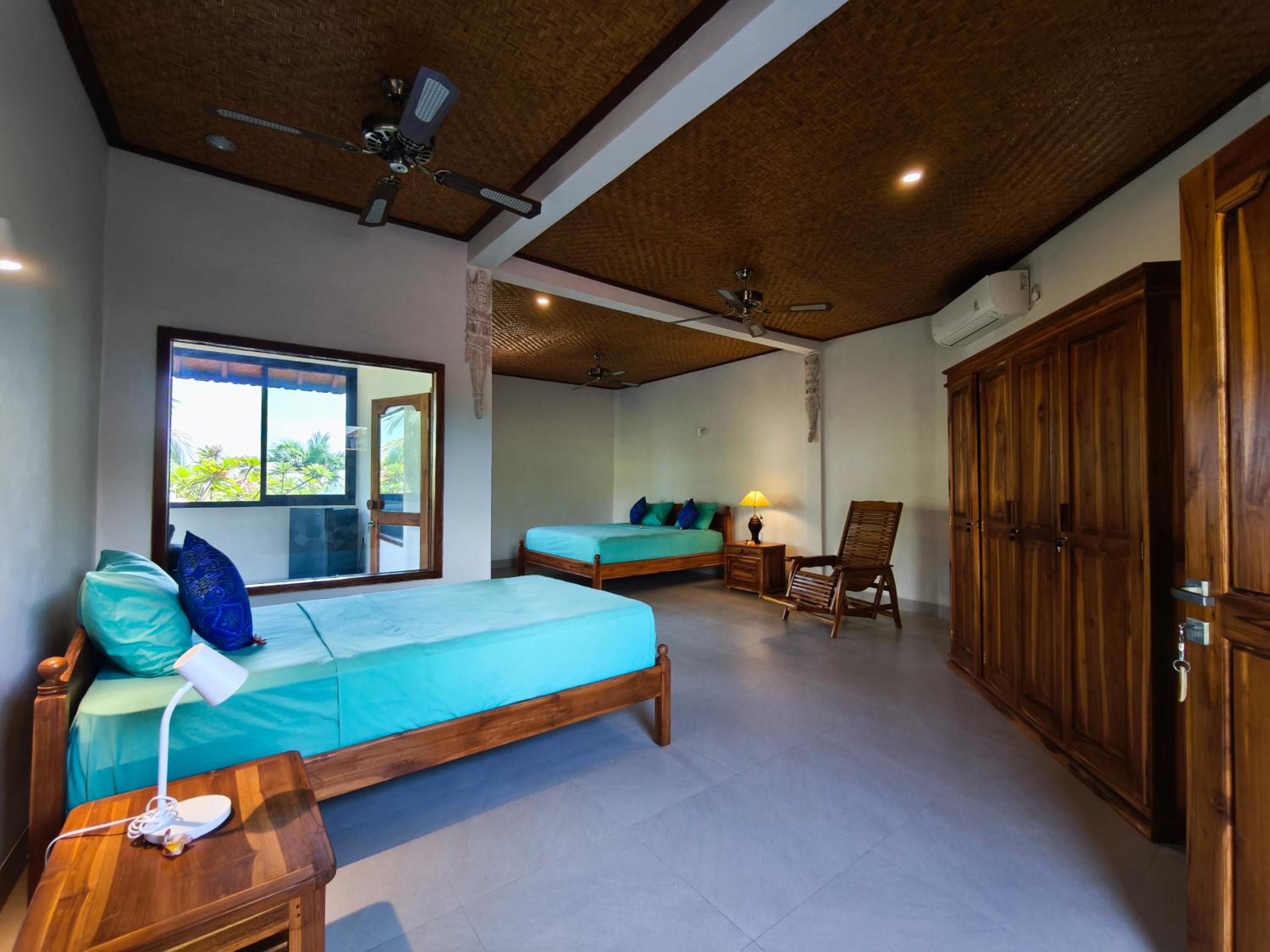Deluxe Double Room with Balcony and Sea View photo 3