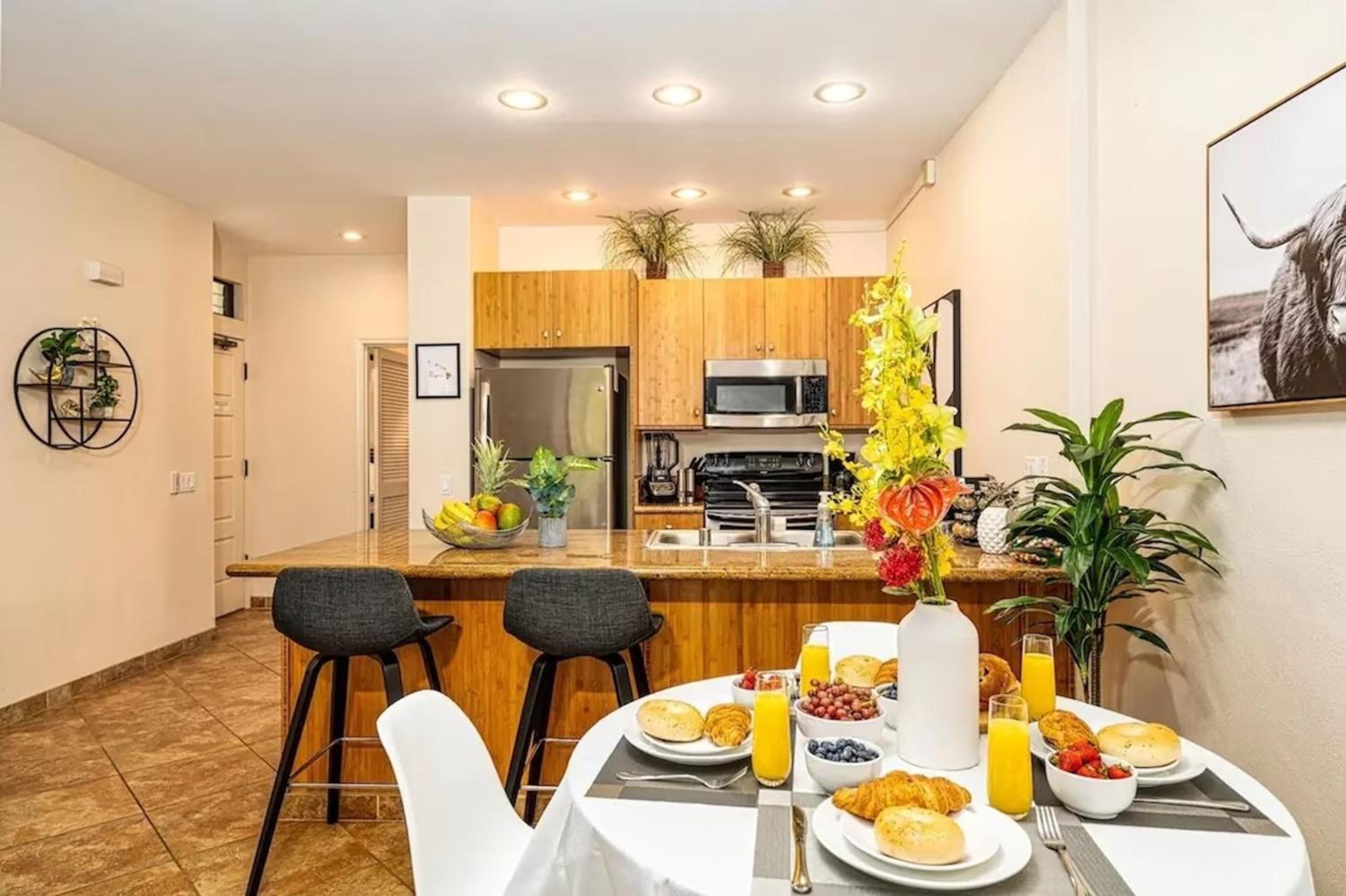 Deluxe Two-Bedroom Apartment with Garden View photo 3