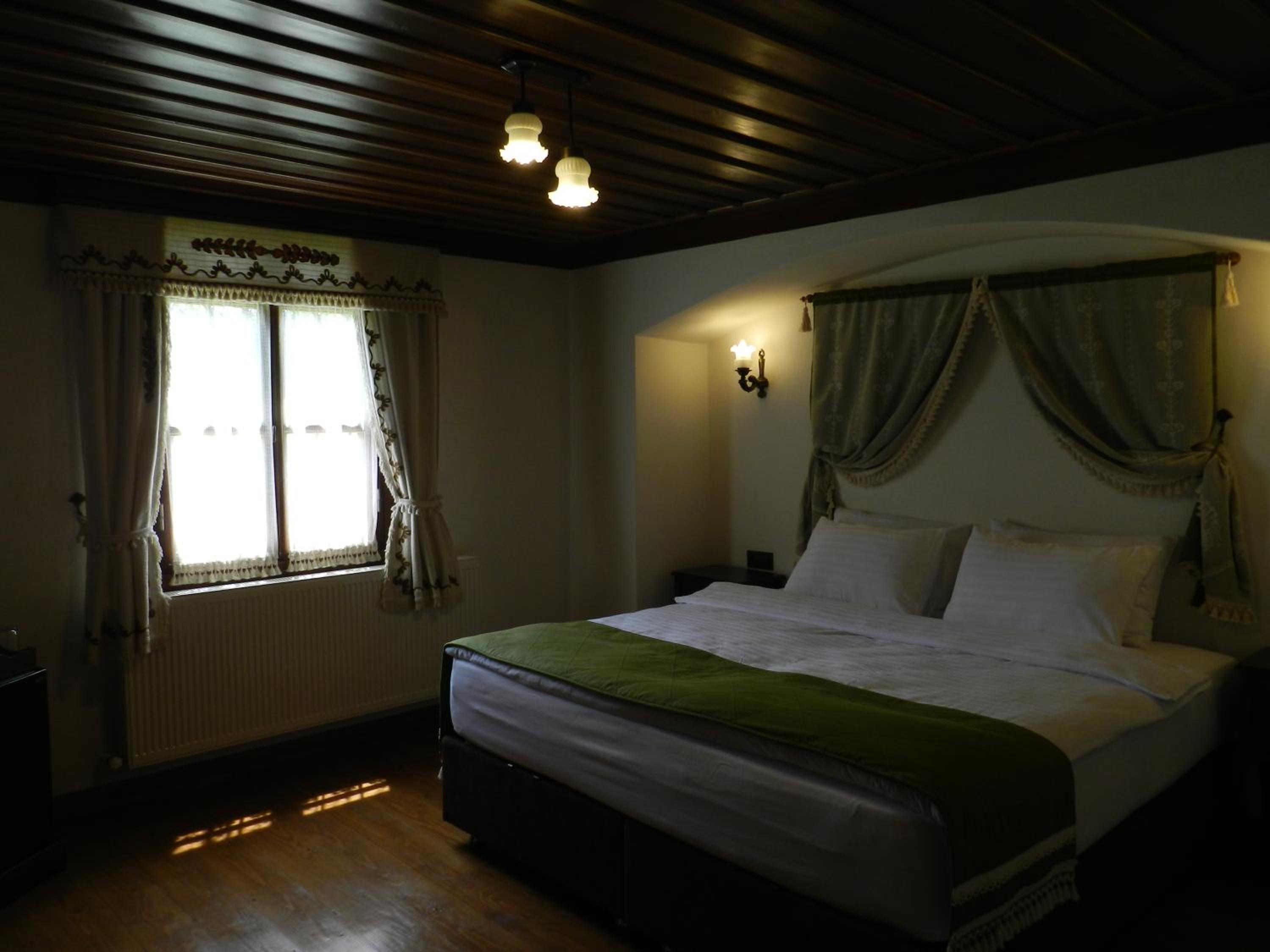 Standard Double or Twin Room photo 2