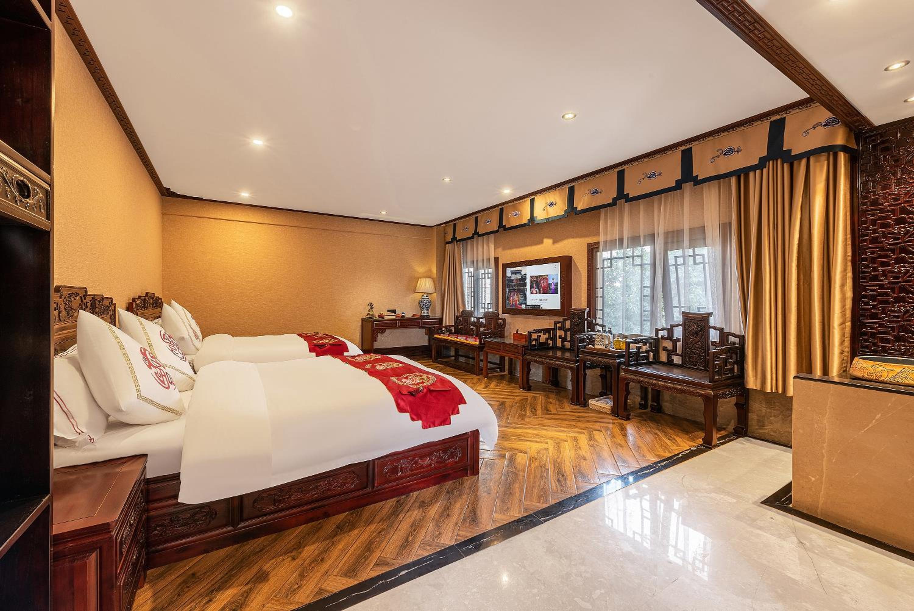 Twin Room with City View photo 2