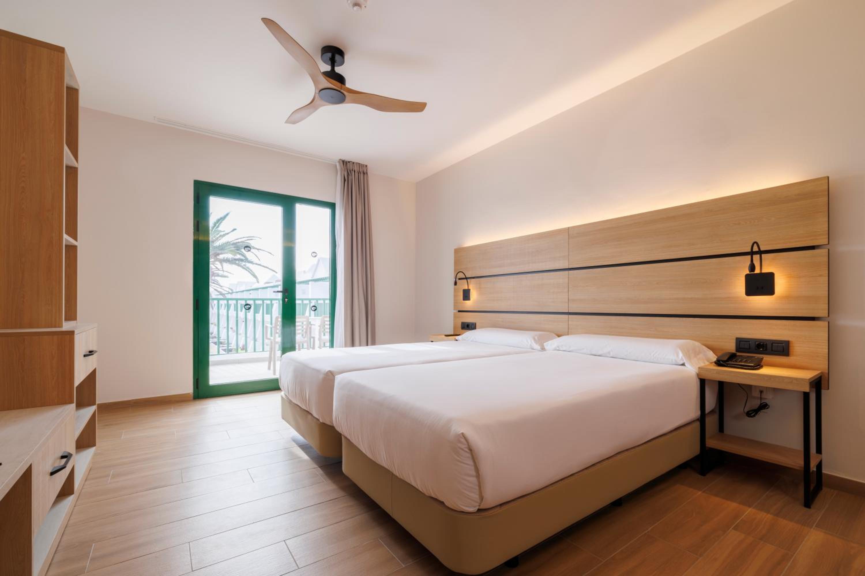 Junior Suite with Pool View
