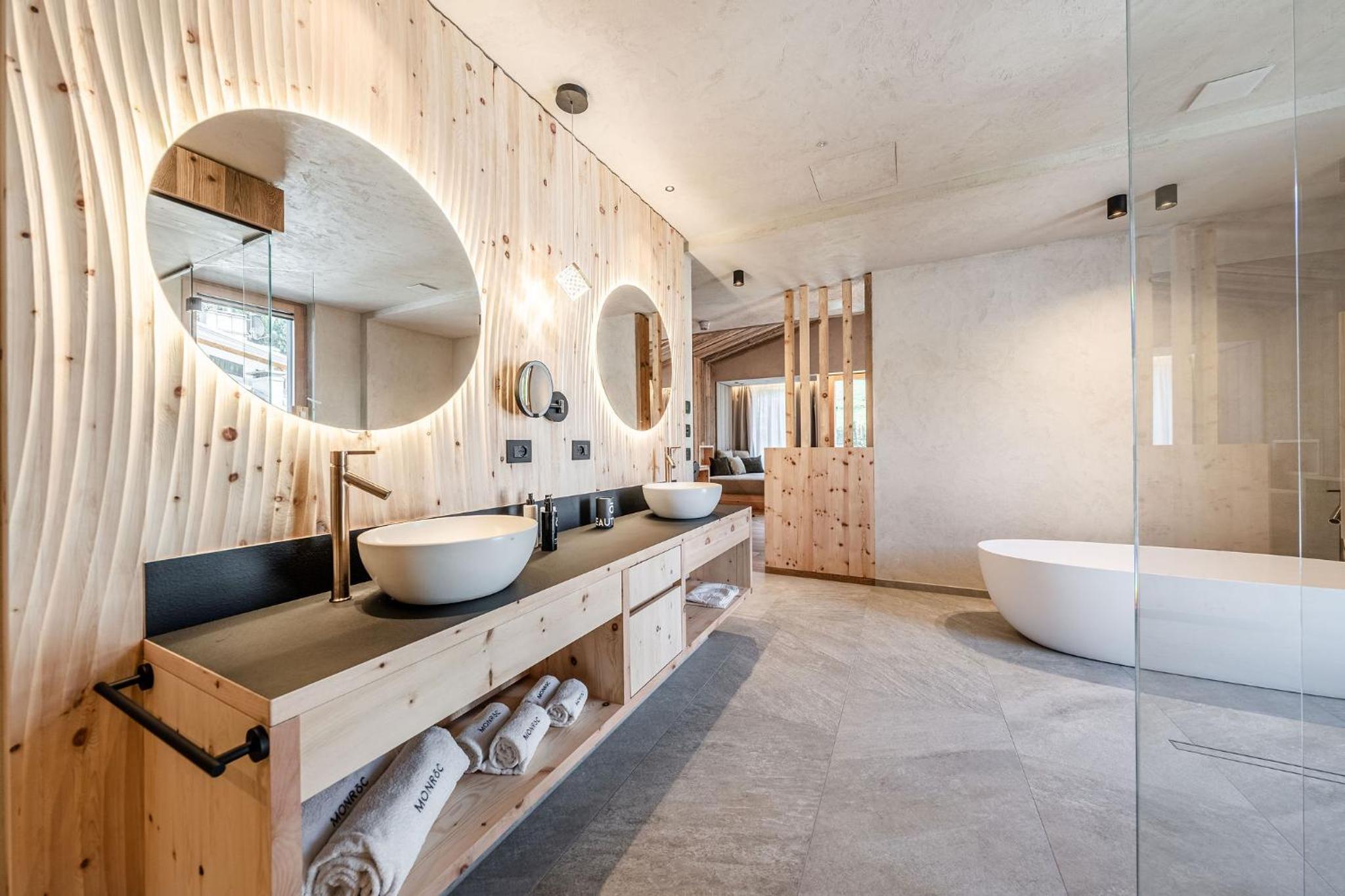 Suite with Sauna