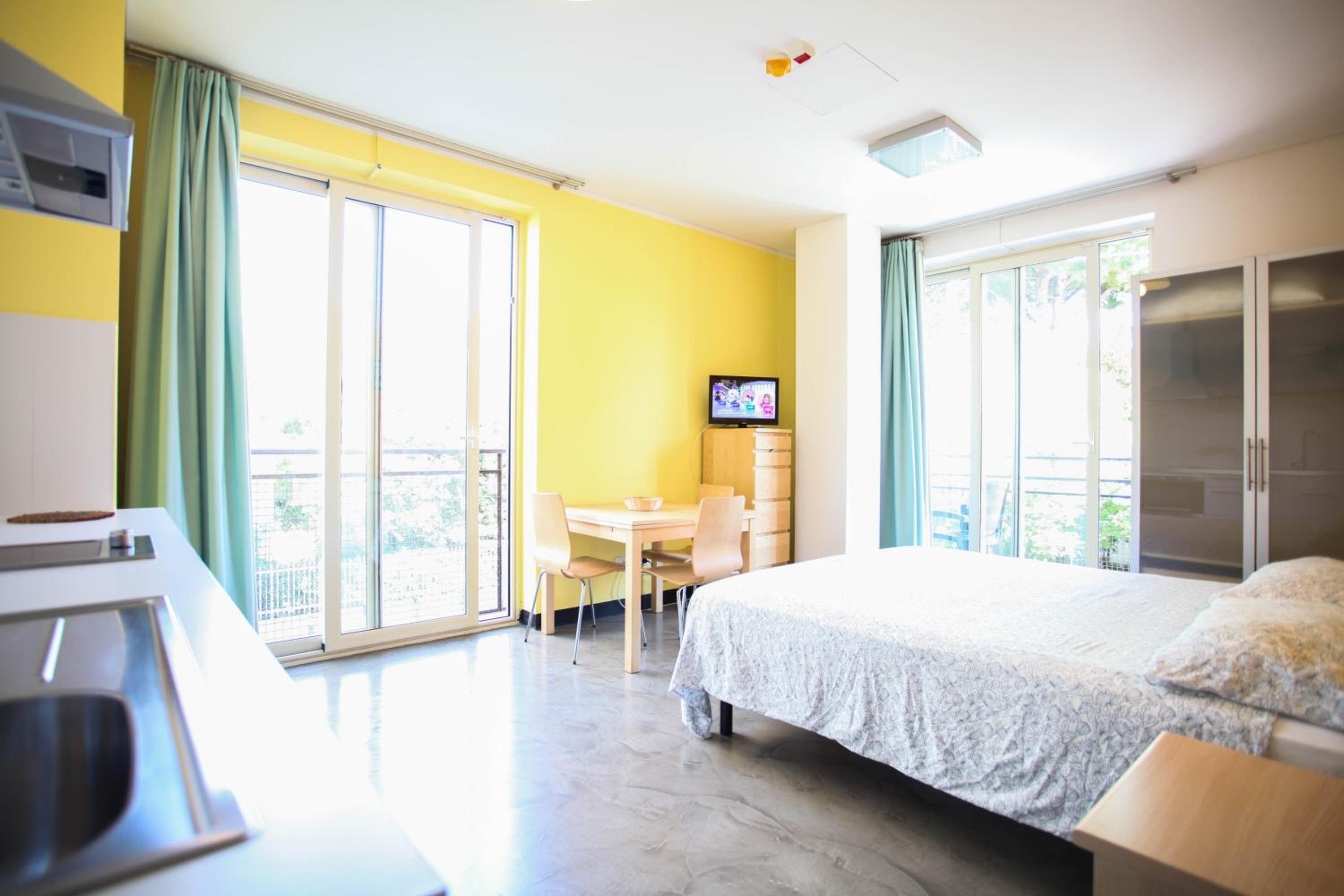 Studio (2 Adults) photo 2