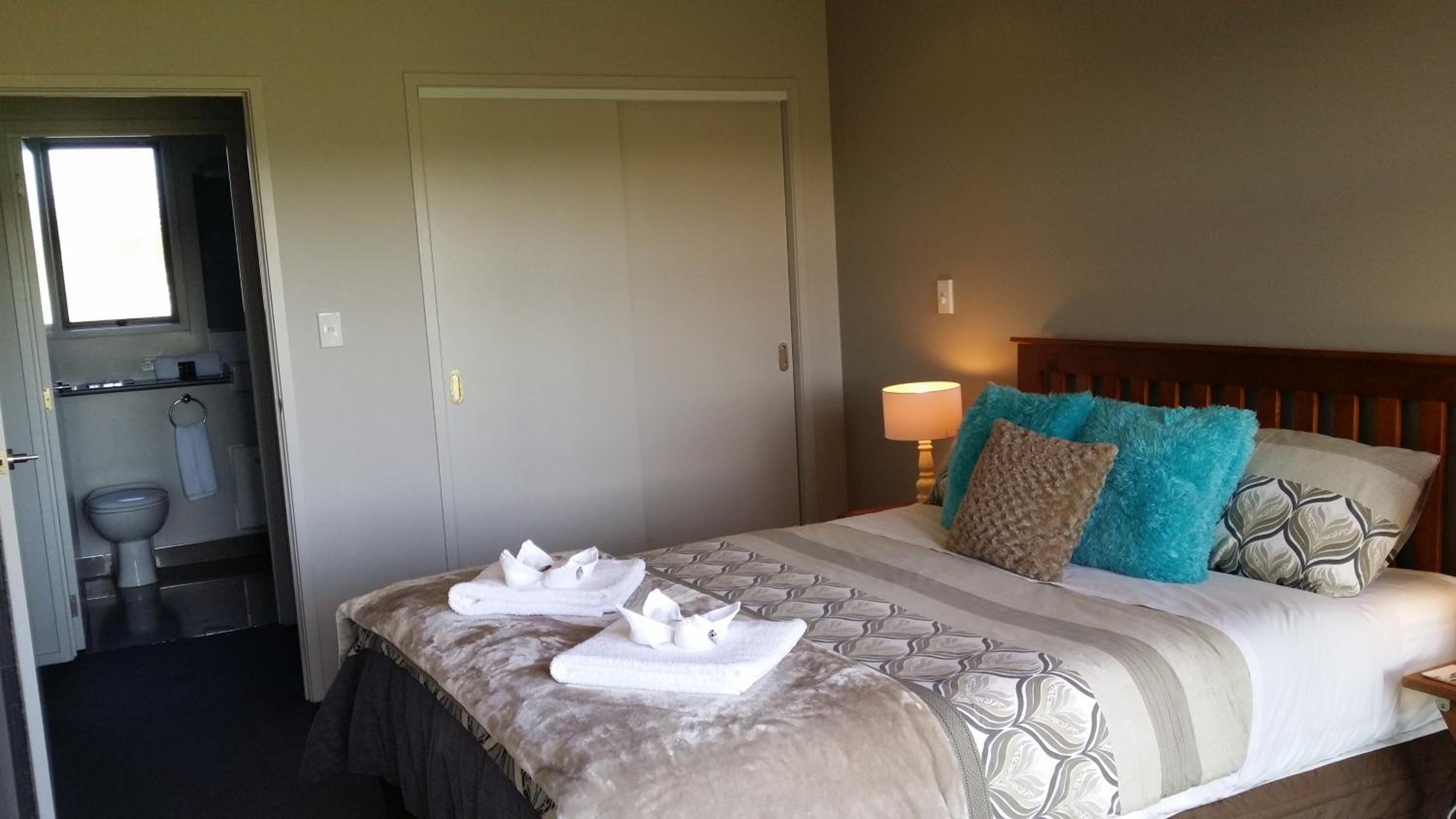 Three-Bedroom Family Suite - Water Front  - Photo 9