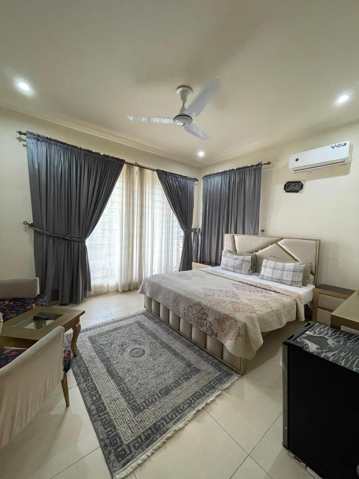 Four-Bedroom Penthouse Apartment
