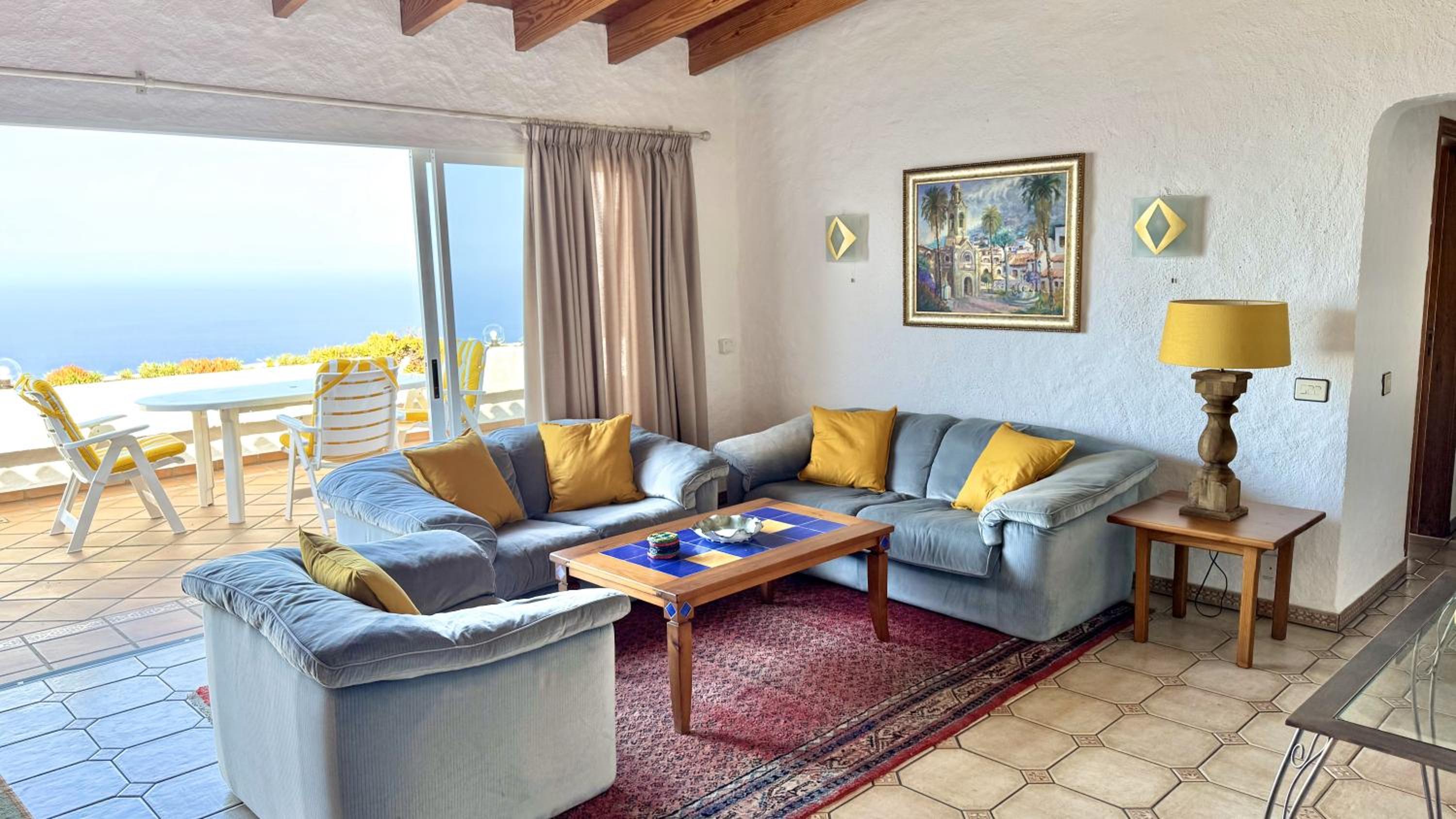 Two-Bedroom Apartment with Terrace and Sea View