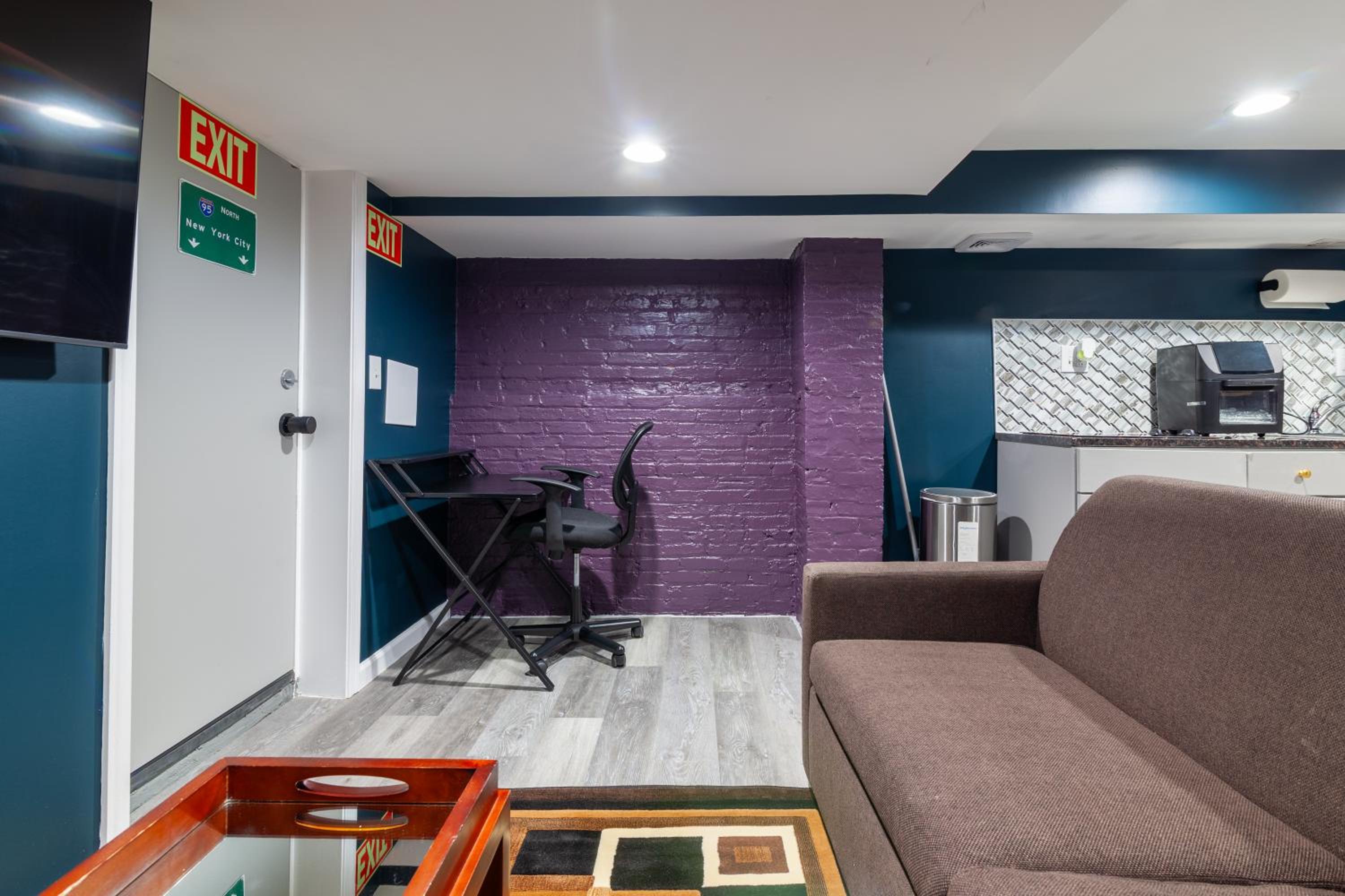 Apartment - Ground Floor photo 3